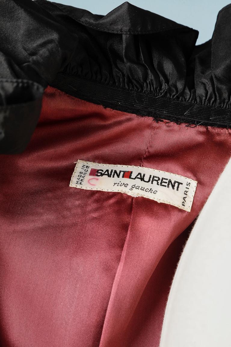 Purple velvet evening jacket with black taffetas  Saint Laurent Rive Gauche  In Excellent Condition For Sale In Saint-Ouen-Sur-Seine, FR