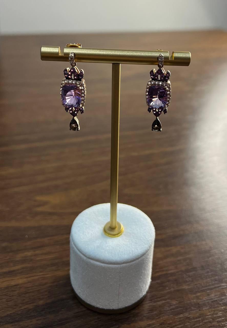 Taglio misto Orecchini a goccia in oro rosa 14 carati con diamante e ametista viola. in vendita