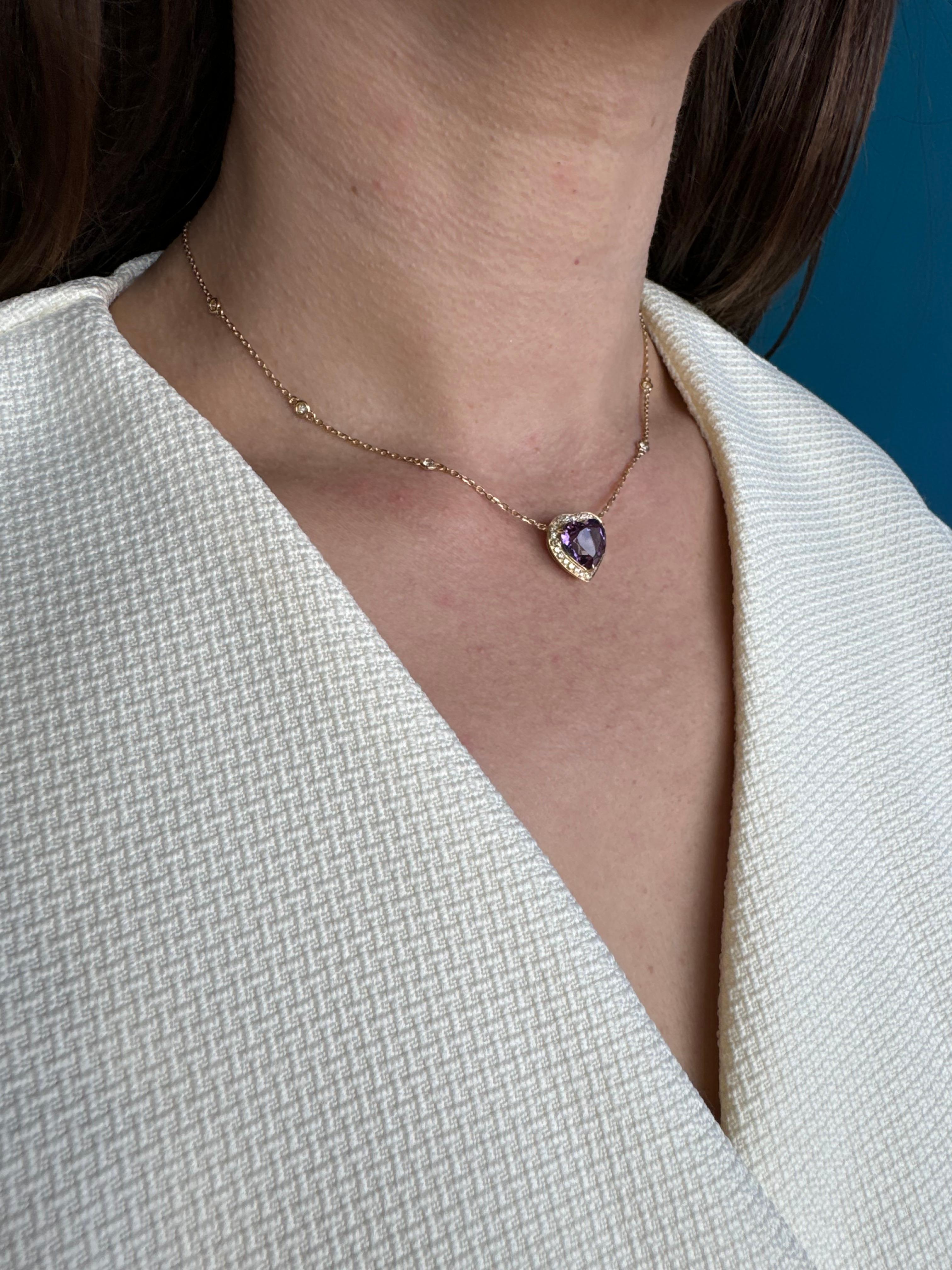 Purple Violet Amethyst Heart Shape Cut Diamond Halo 18K Gold Pendant Necklace For Sale 5