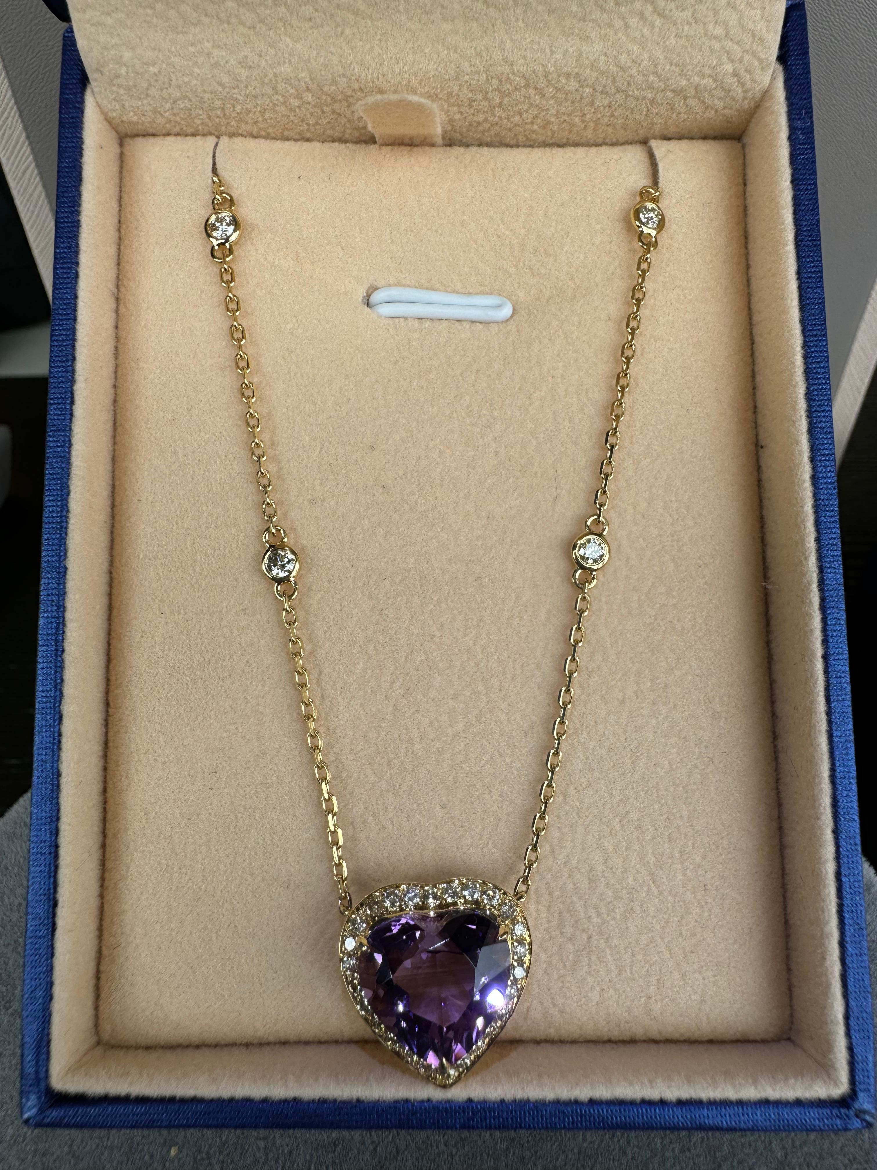 Modern Purple Violet Amethyst Heart Shape Cut Diamond Halo 18K Gold Pendant Necklace For Sale