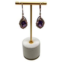 Pendientes de gota de oro rosa de 14 quilates con multi pavé de amatista violeta y diamantes engarzados