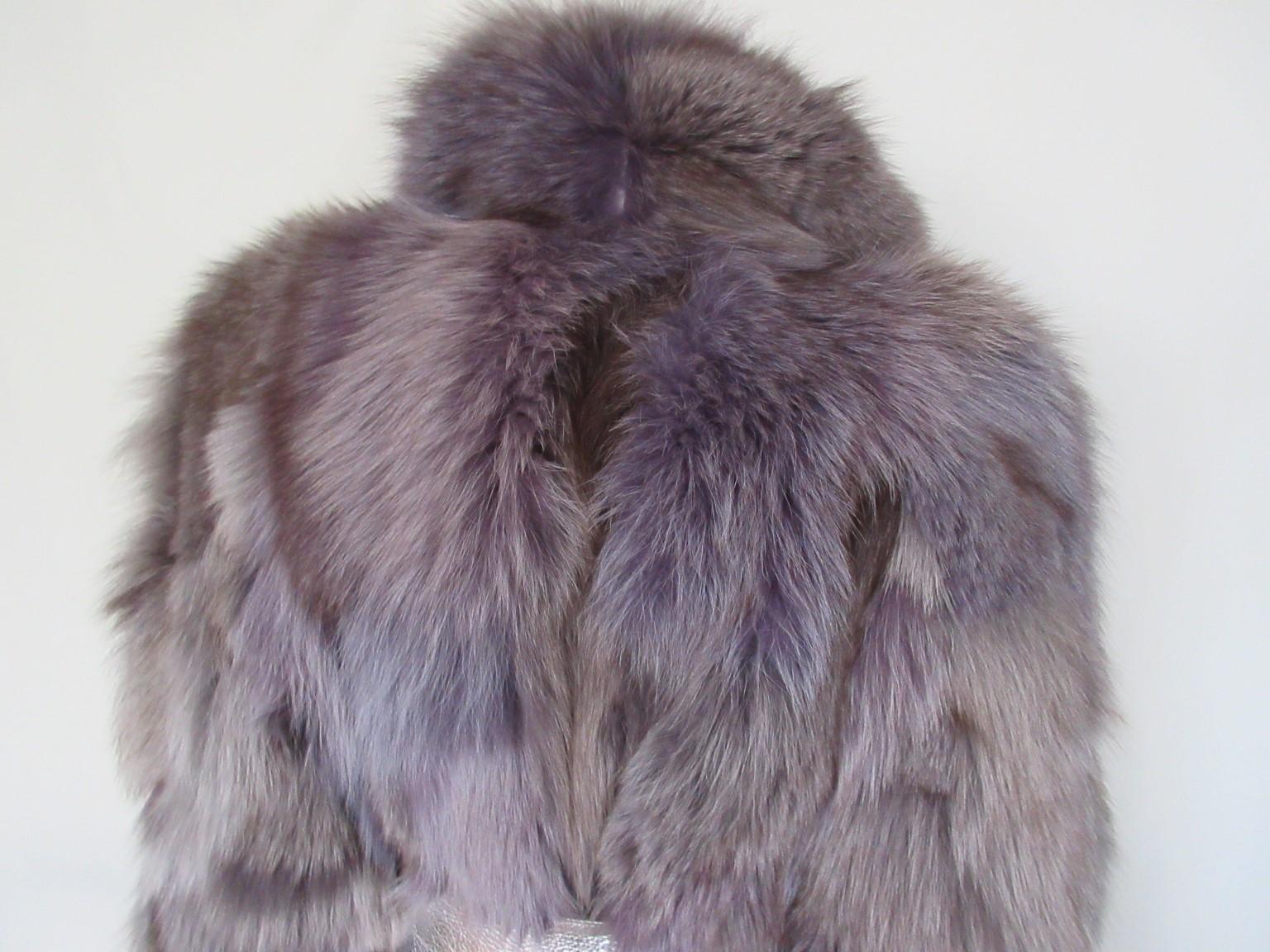 Purple Violet Fox Fur coat For Sale 2