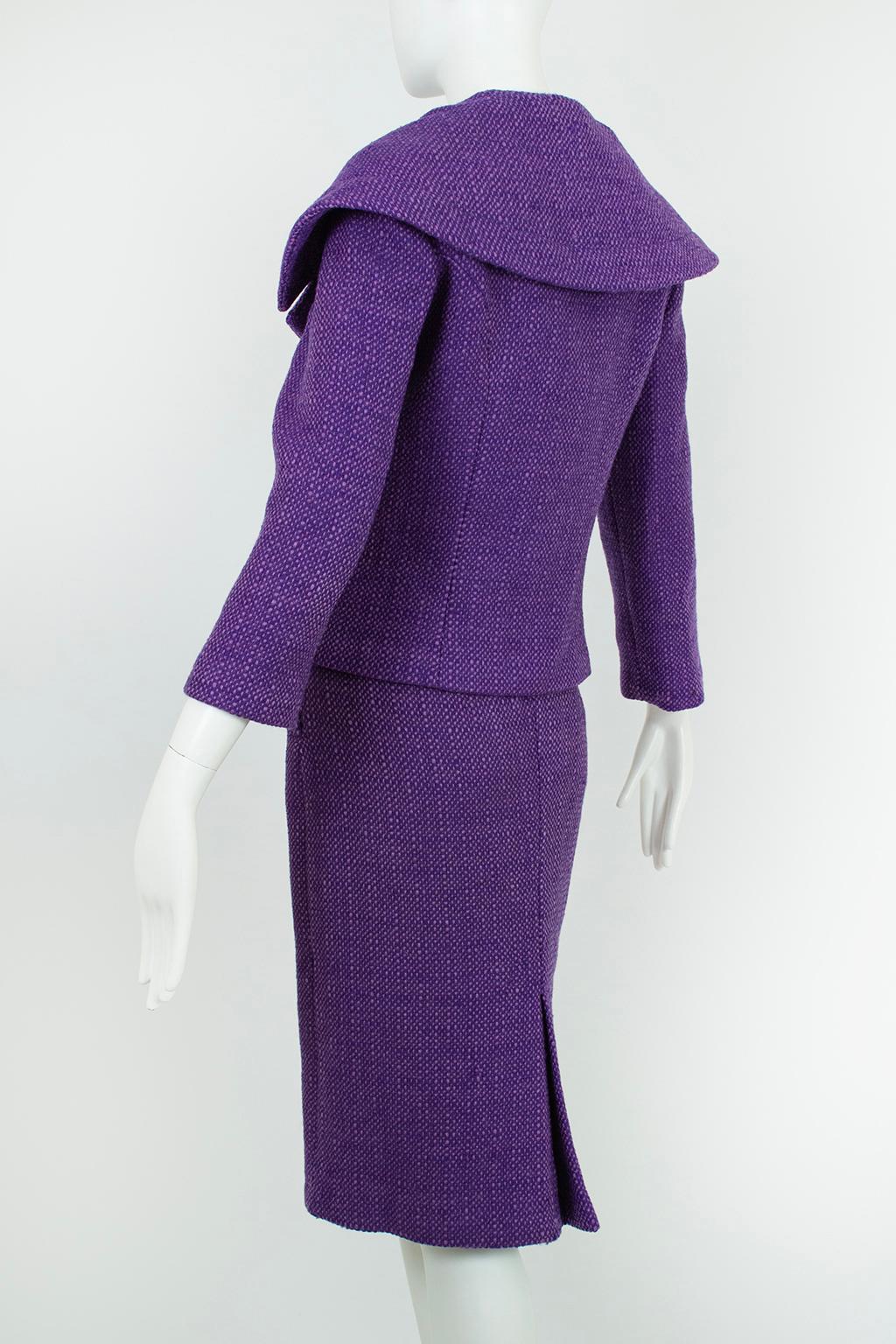 Women's Purple Wool Tweed Portrait Collar ¾ Pencil Suit and Inverness Coat – M, 1950s