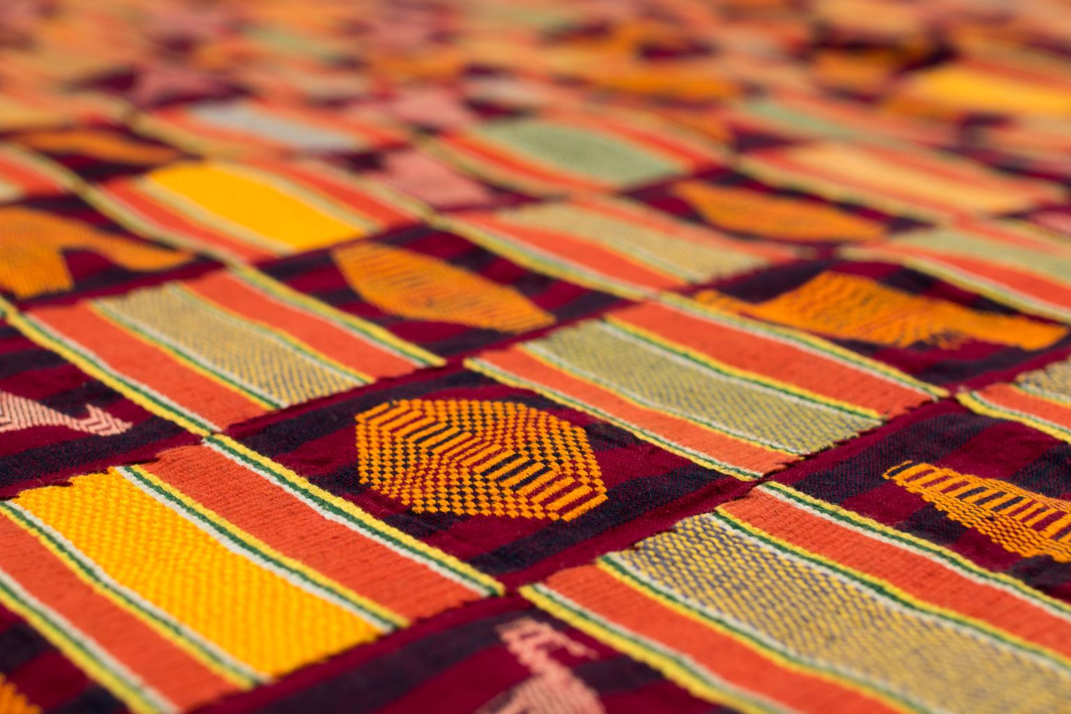 Purple African Ewe Kente Cloth Textile, Midcentury In Excellent Condition For Sale In New York, NY