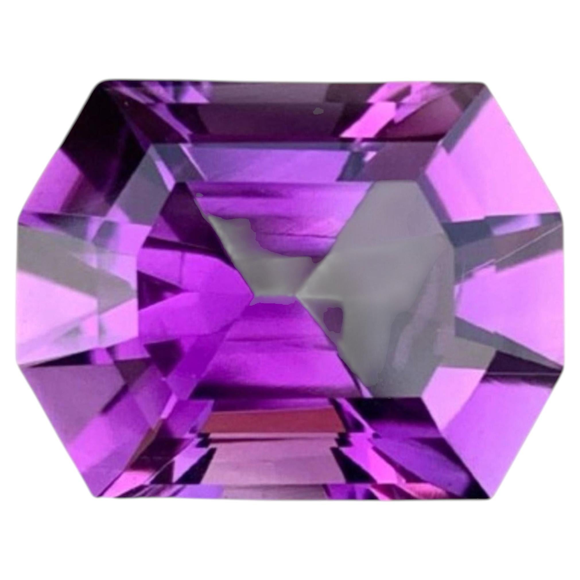 Purplish Amethyst 8.10 carats Custom Precision Cut Natural Brazilian Gemstone For Sale