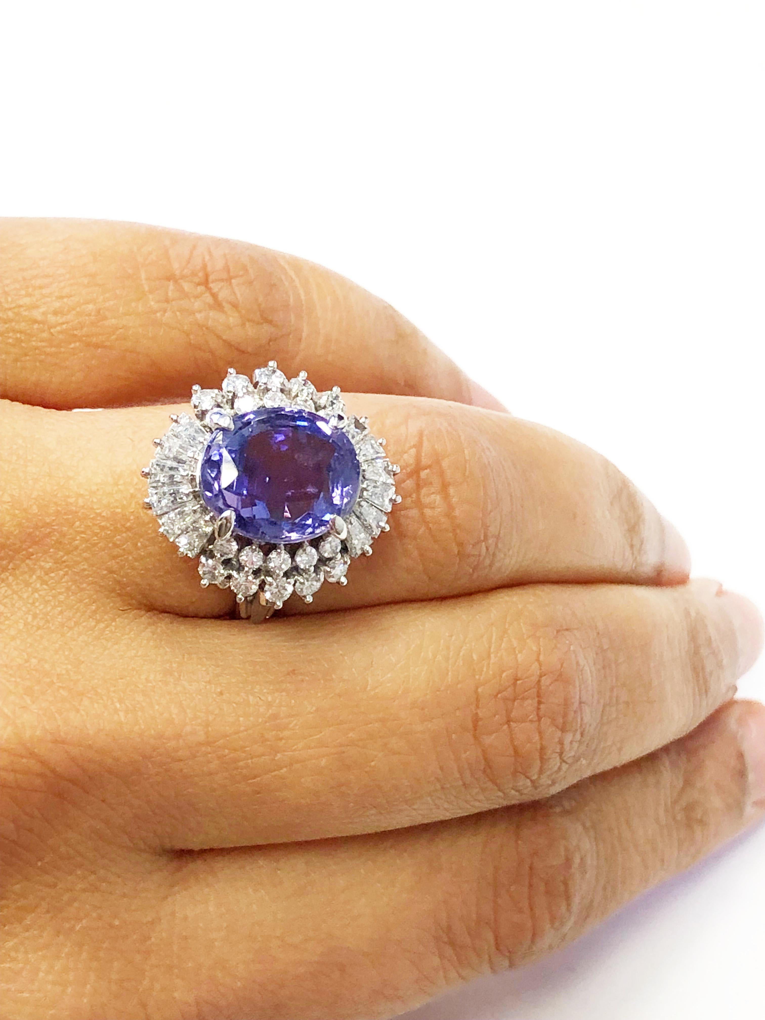 Purplish Blue Sapphire Oval and White Diamond Cocktail Ring in Platinum In New Condition For Sale In Los Angeles, CA