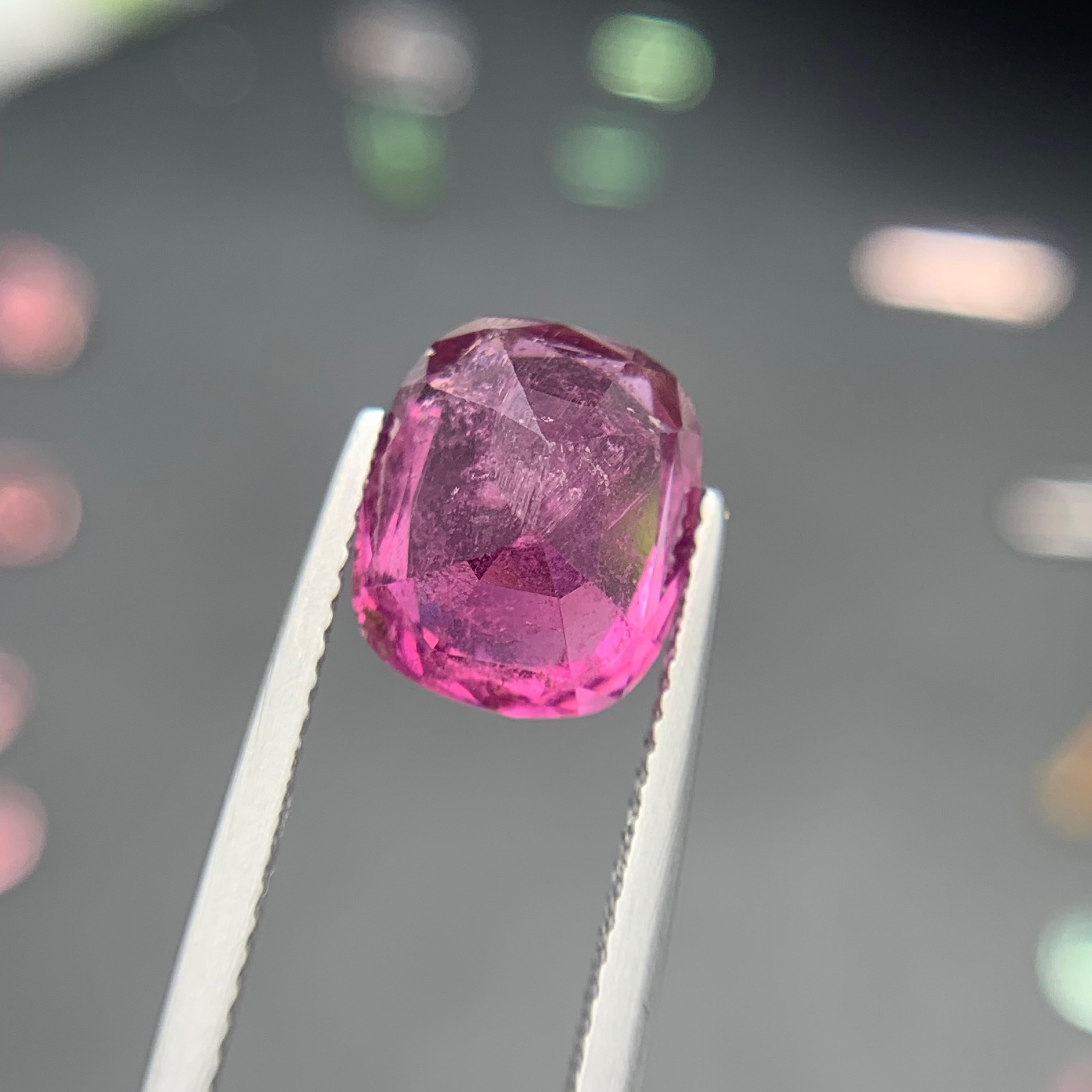 Lila rosa natürlichen Rubellit Turmalin Ring lose Edelstein 4,50 Ct Cushion im Zustand „Neu“ im Angebot in Peshawar, PK