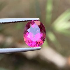 Purpurrosa Natürlicher Turmalin 2,48 Karat Ovalschliff Loser Edelstein für Ring