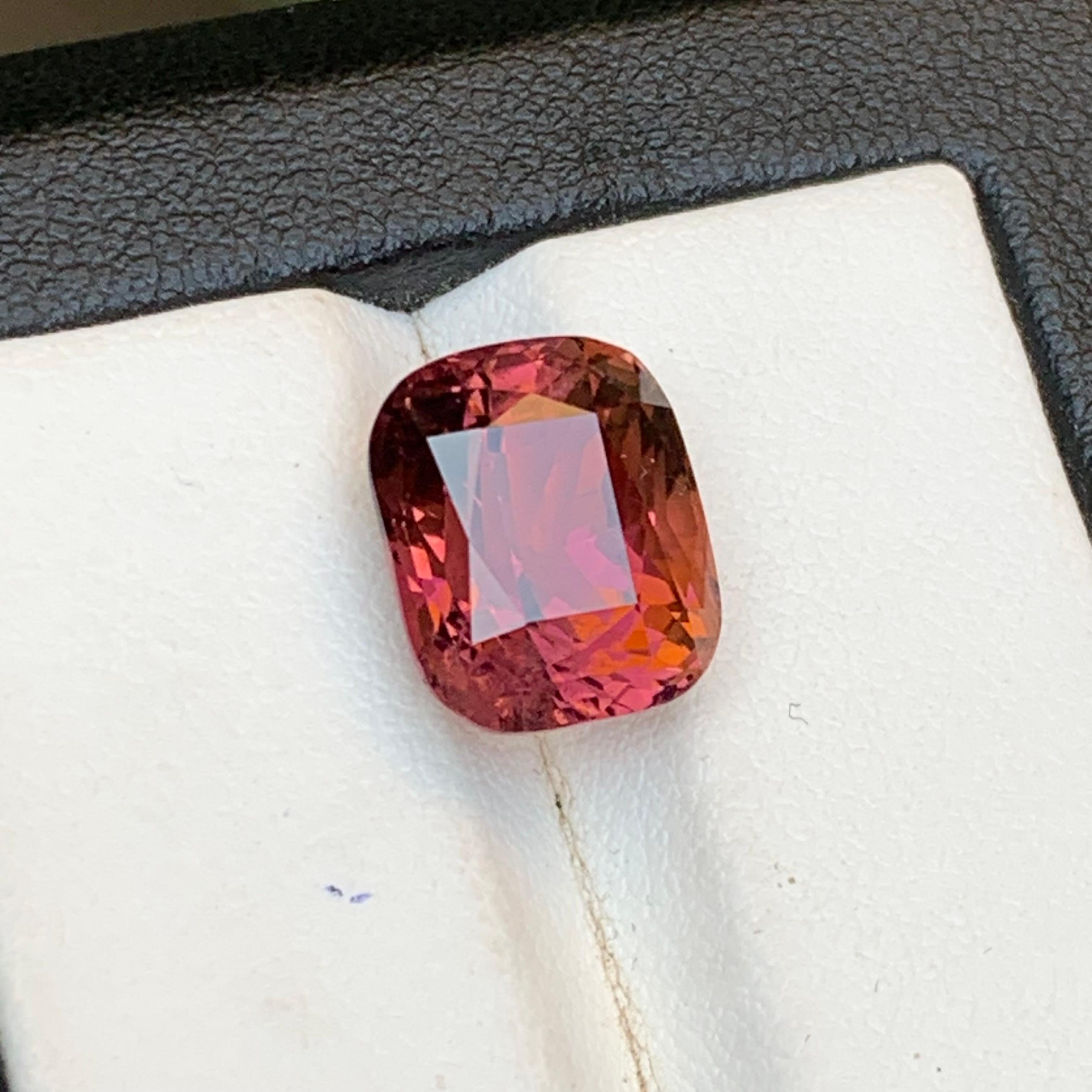 Taglio cuscino Tormalina rosa violacea da 6,95 carati con taglio a cuscino, gemma naturale sfusa per anello in vendita