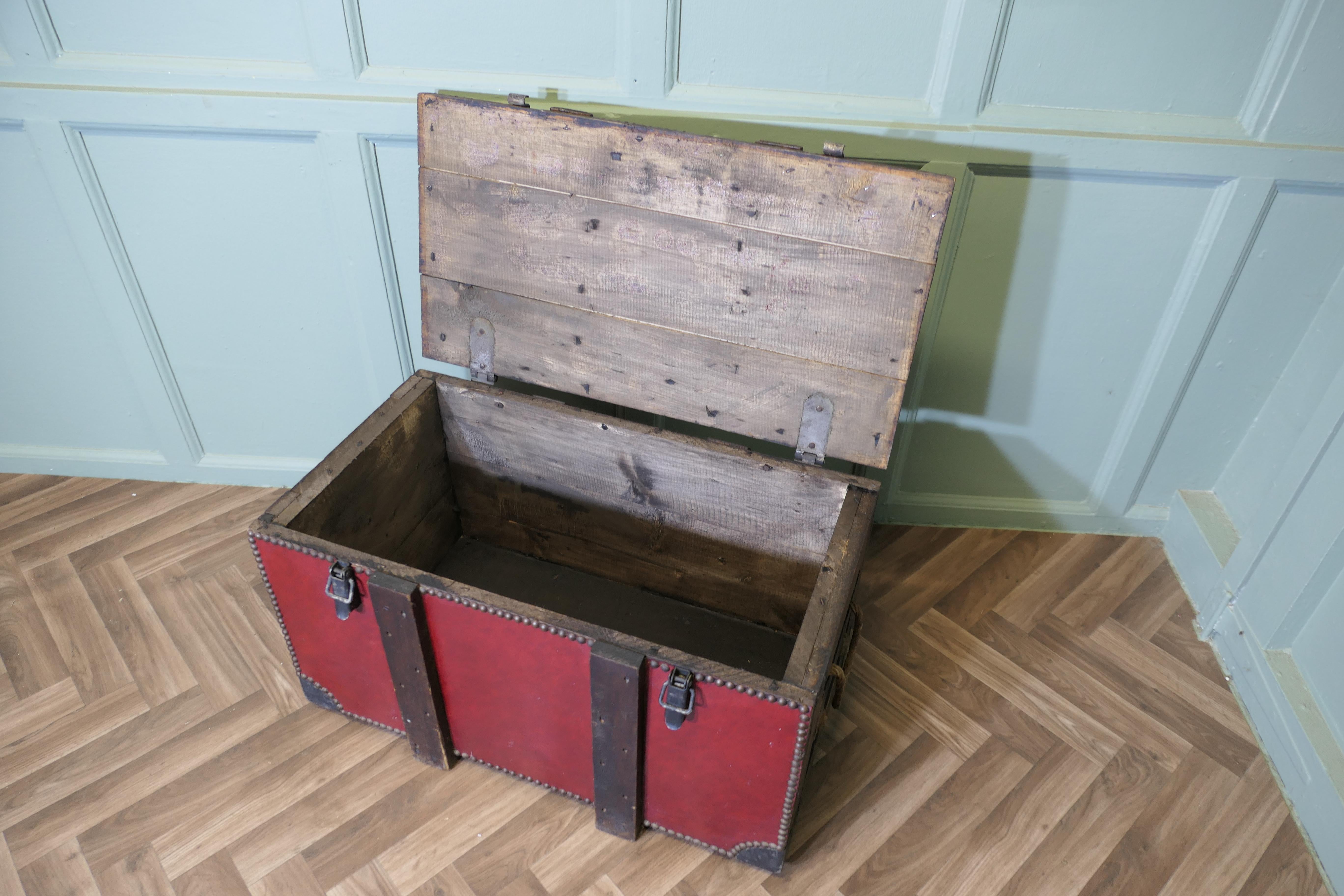 Early 20th Century Purpose Made Leather Travel Trunk Strong Box For Sale