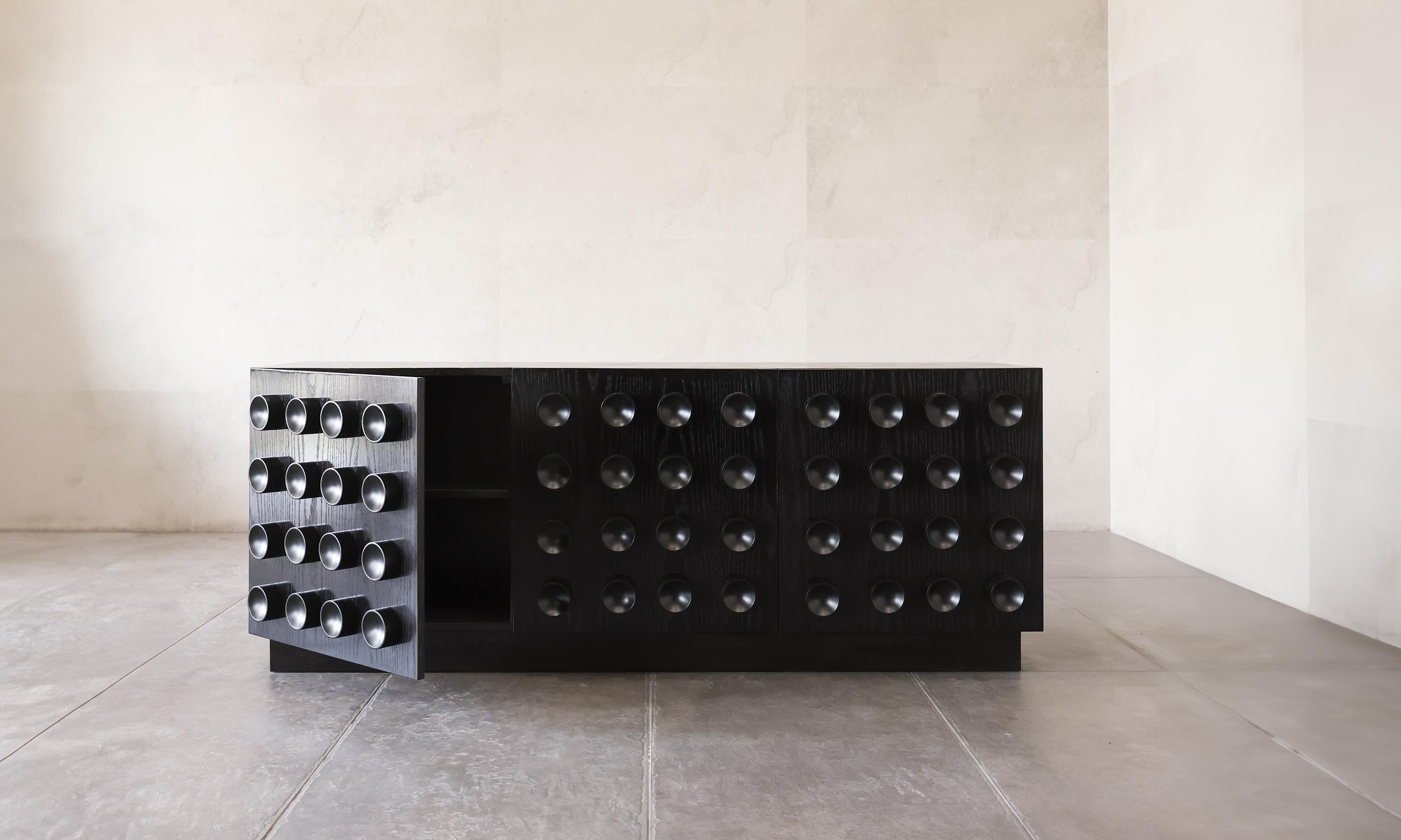PUSH MY CREDENZA TABLE - Black Oak Glaze SHO MODERN For Sale 3