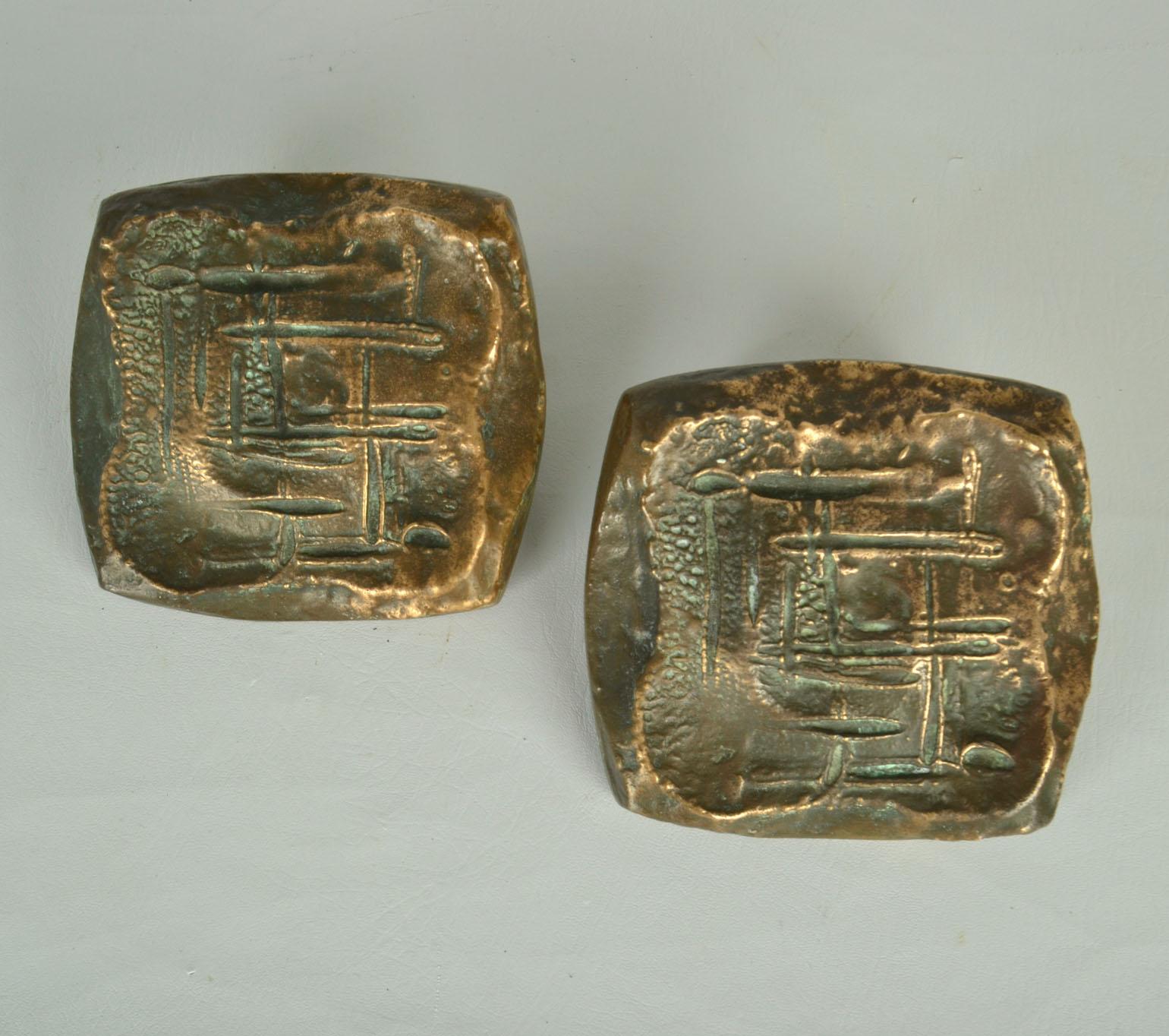 Brutalistisches Push-Pull-Türgriff-Paar in Bronze Relief (Ende des 20. Jahrhunderts) im Angebot