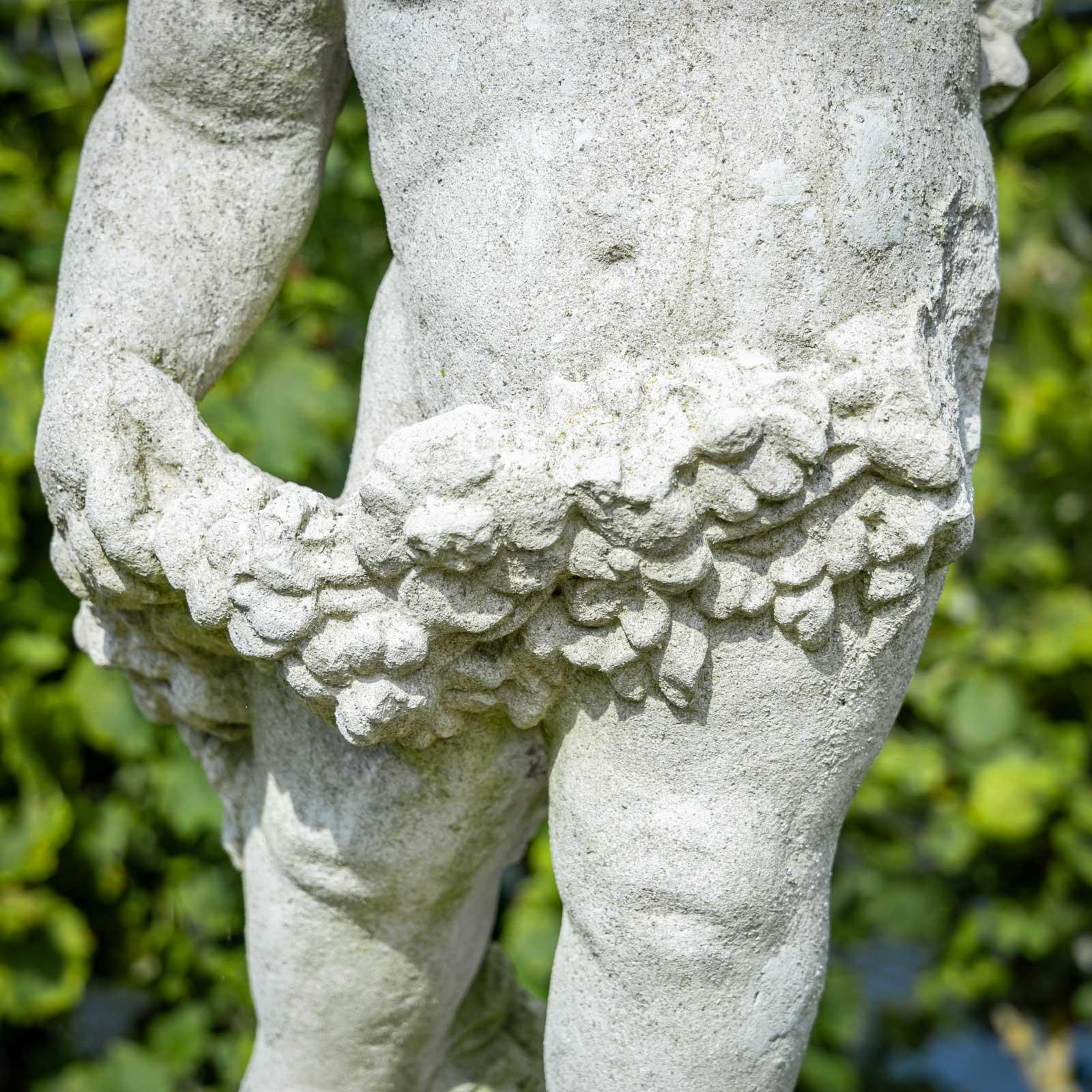 Putto comme personnification du printemps, 20e siècle en vente 2