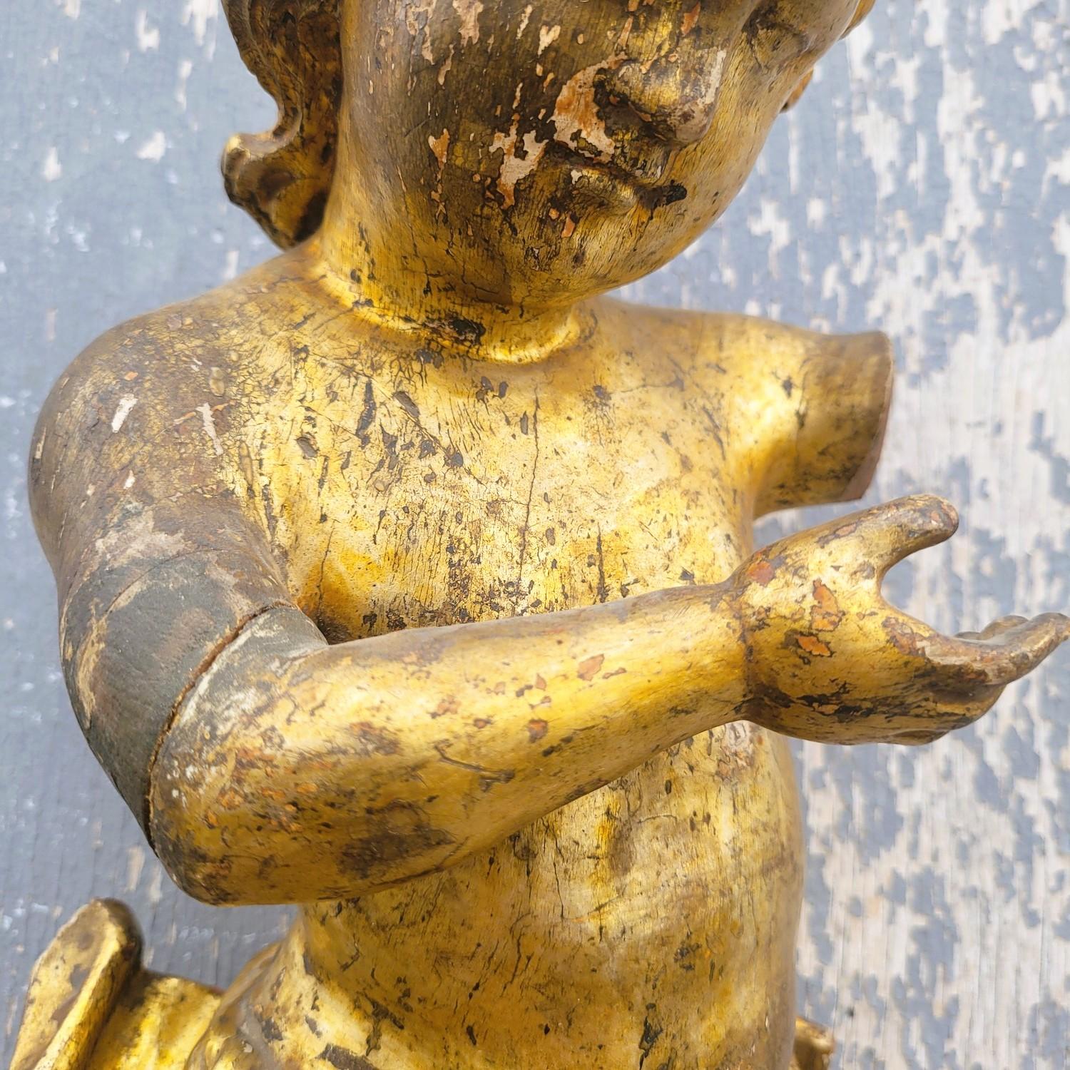 Louis XIV Putto en Wood Wood doré avec la Mecque, époque 17e/18e siècle en vente