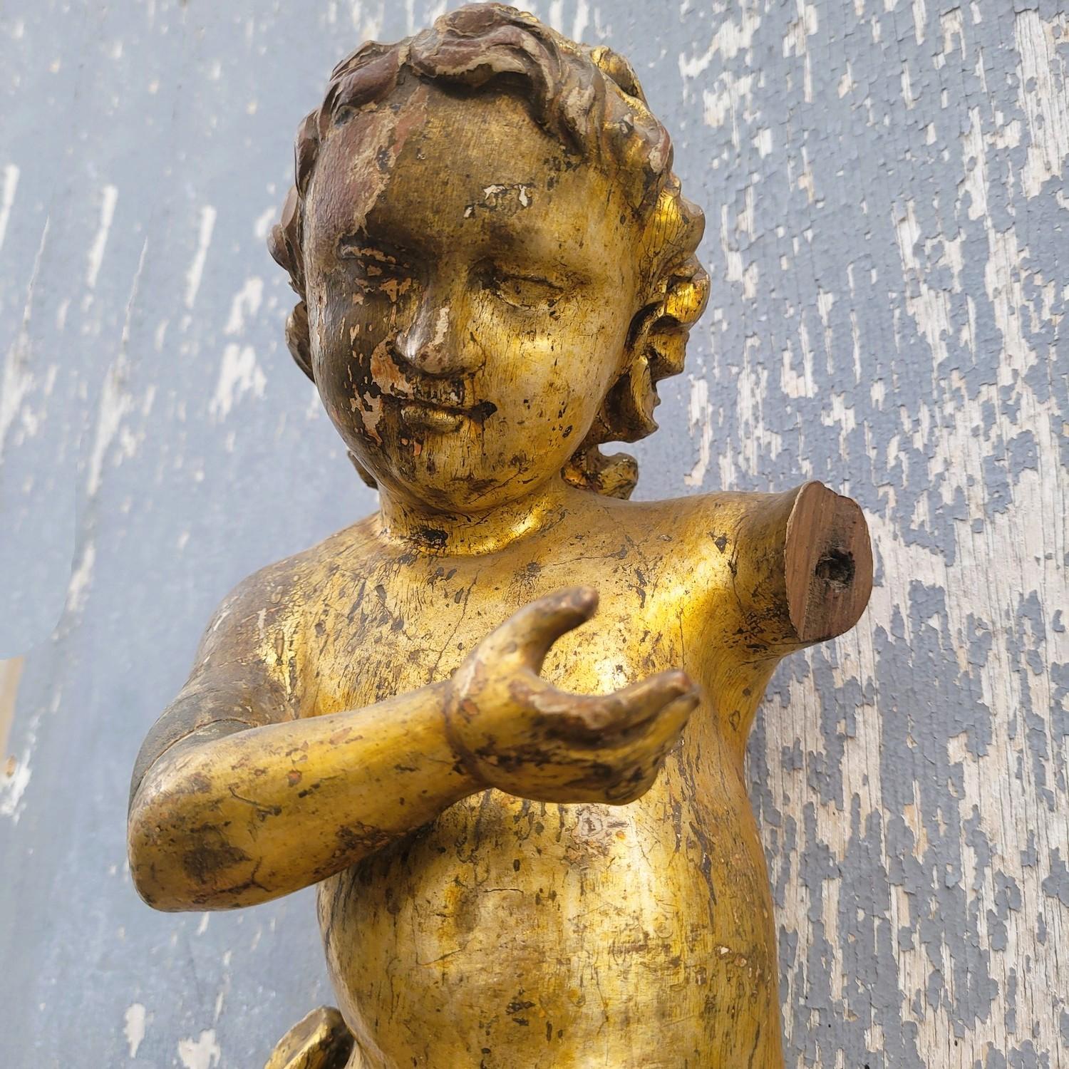 Putto en Wood Wood doré avec la Mecque, époque 17e/18e siècle en vente 1