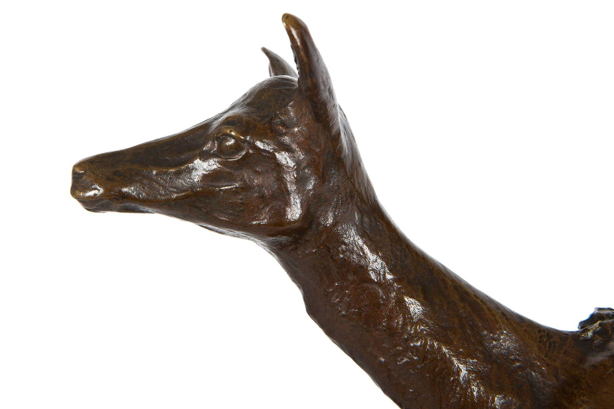 Jugendstil-Bronze-Skulptur „Puto auf Doe“ von Charles Korschann im Angebot 2