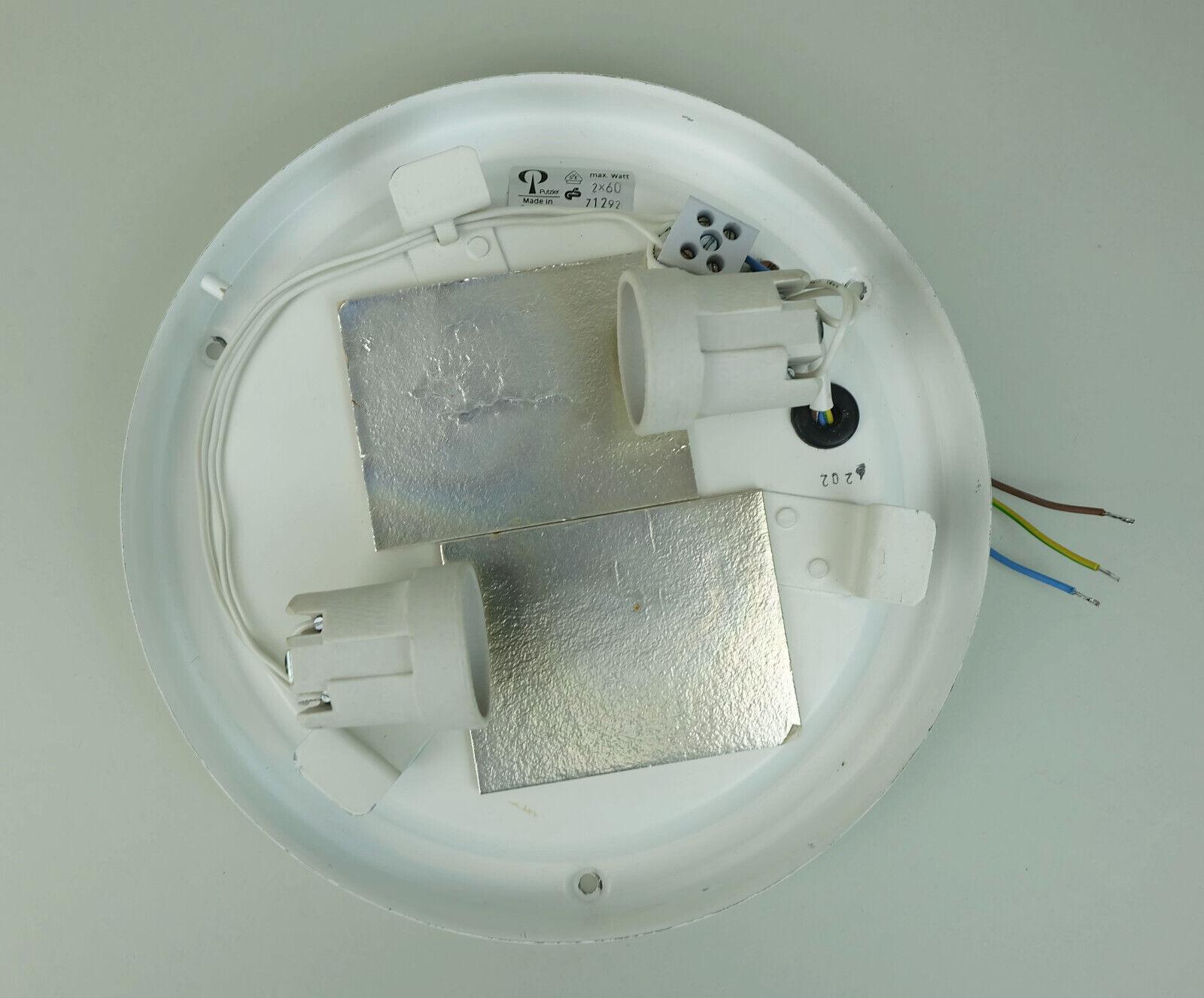 putzler FLUSH MOUNT Deckenleuchte aus weißem Glas und Satinglas 1970er 1980er Jahre im Angebot 3