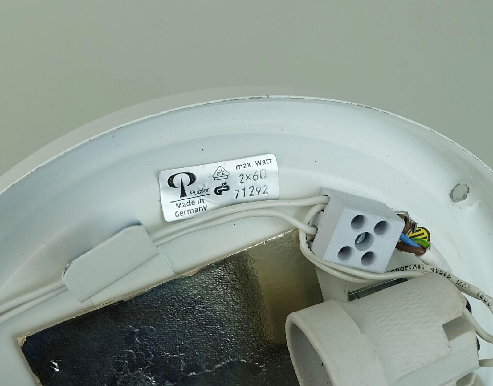 putzler FLUSH MOUNT Deckenleuchte aus weißem Glas und Satinglas 1970er 1980er Jahre im Angebot 4