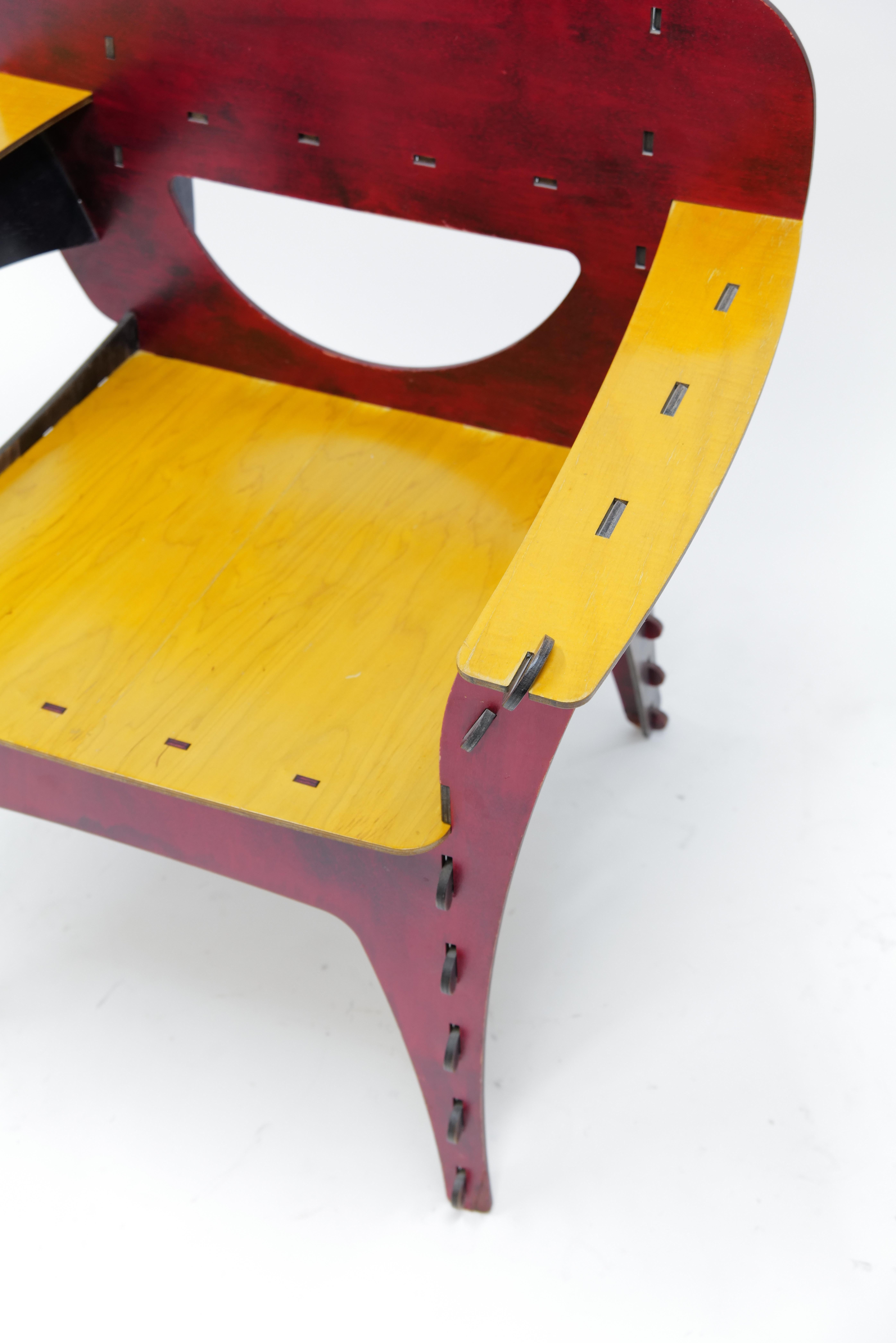 Silla y mesa puzzle de David Kawecki en venta 1
