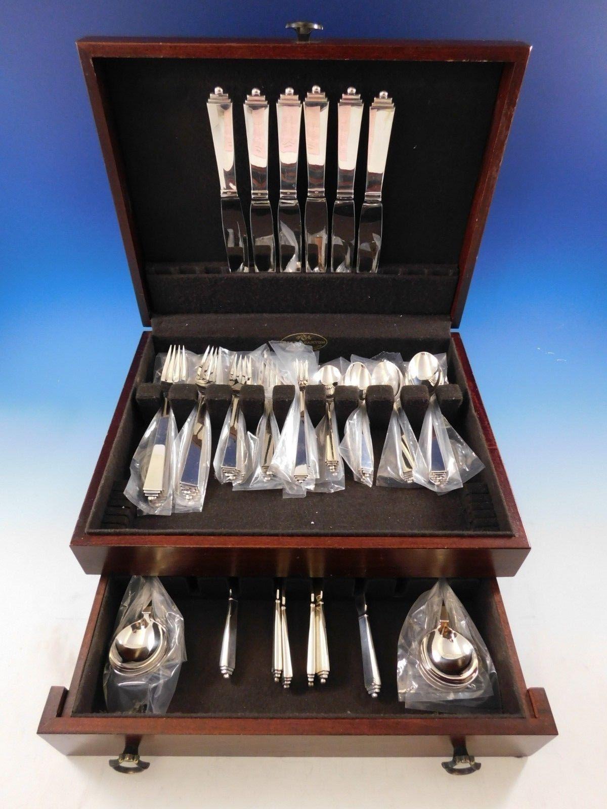 Stunning Pyramid by Georg Jensen Danish sterling silver flatware set - 48 pieces. This set includes:

6 dinner knives, 9 5/8