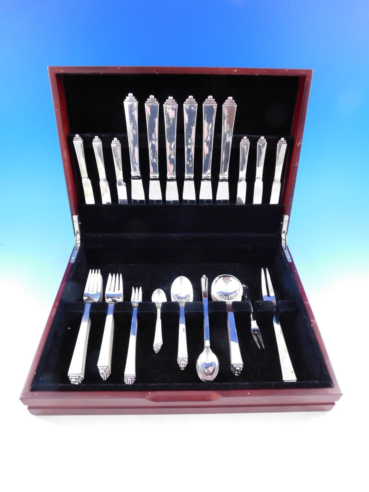 20ième siècle Pyramid by Georg Jensen Sterling Silver Flatware Set 6 Service 56 pieces Dinner en vente