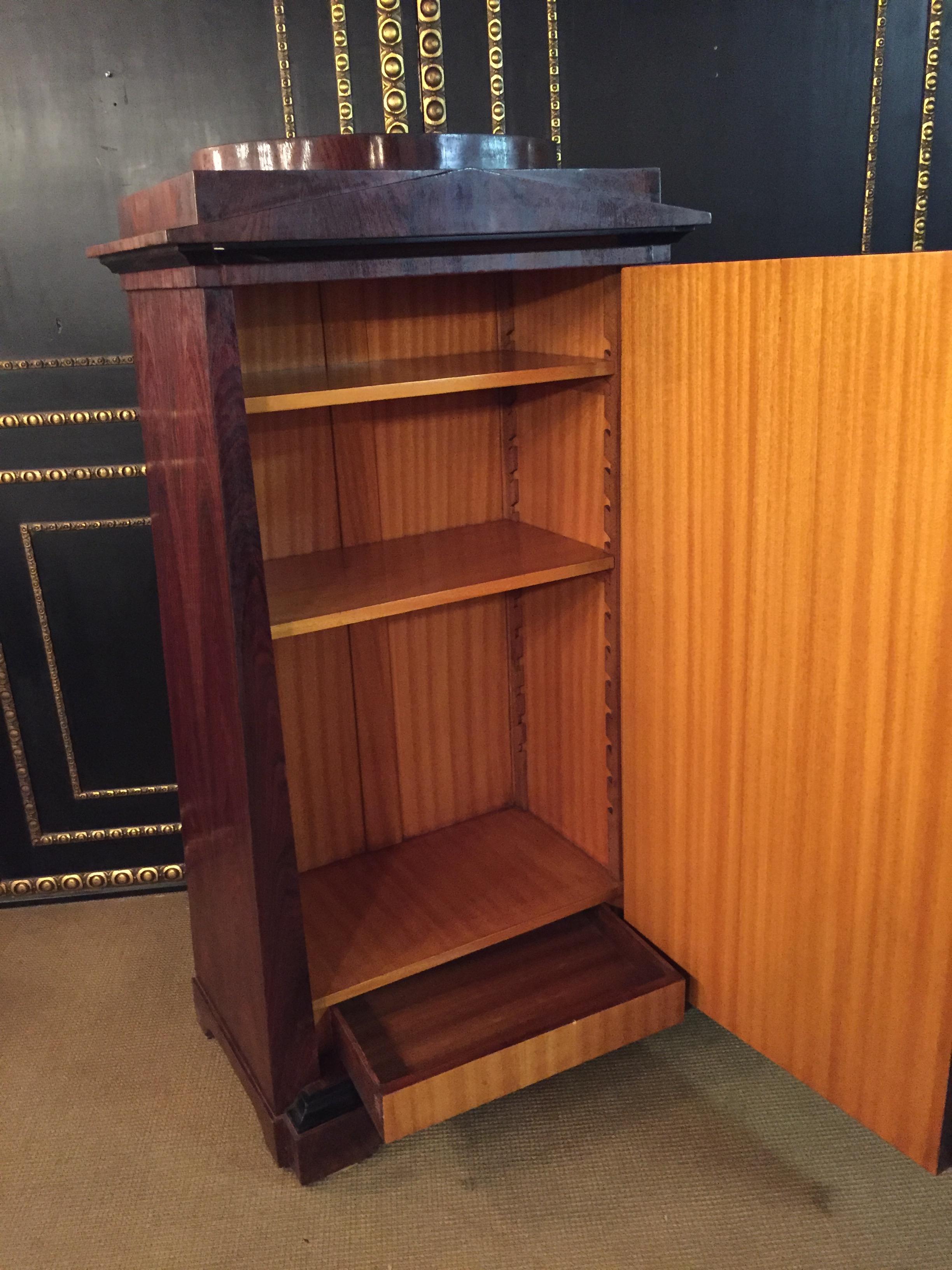 Veneer Pyramid Cabinet shelve in antique Biedermeier Style Mahogany veneer For Sale