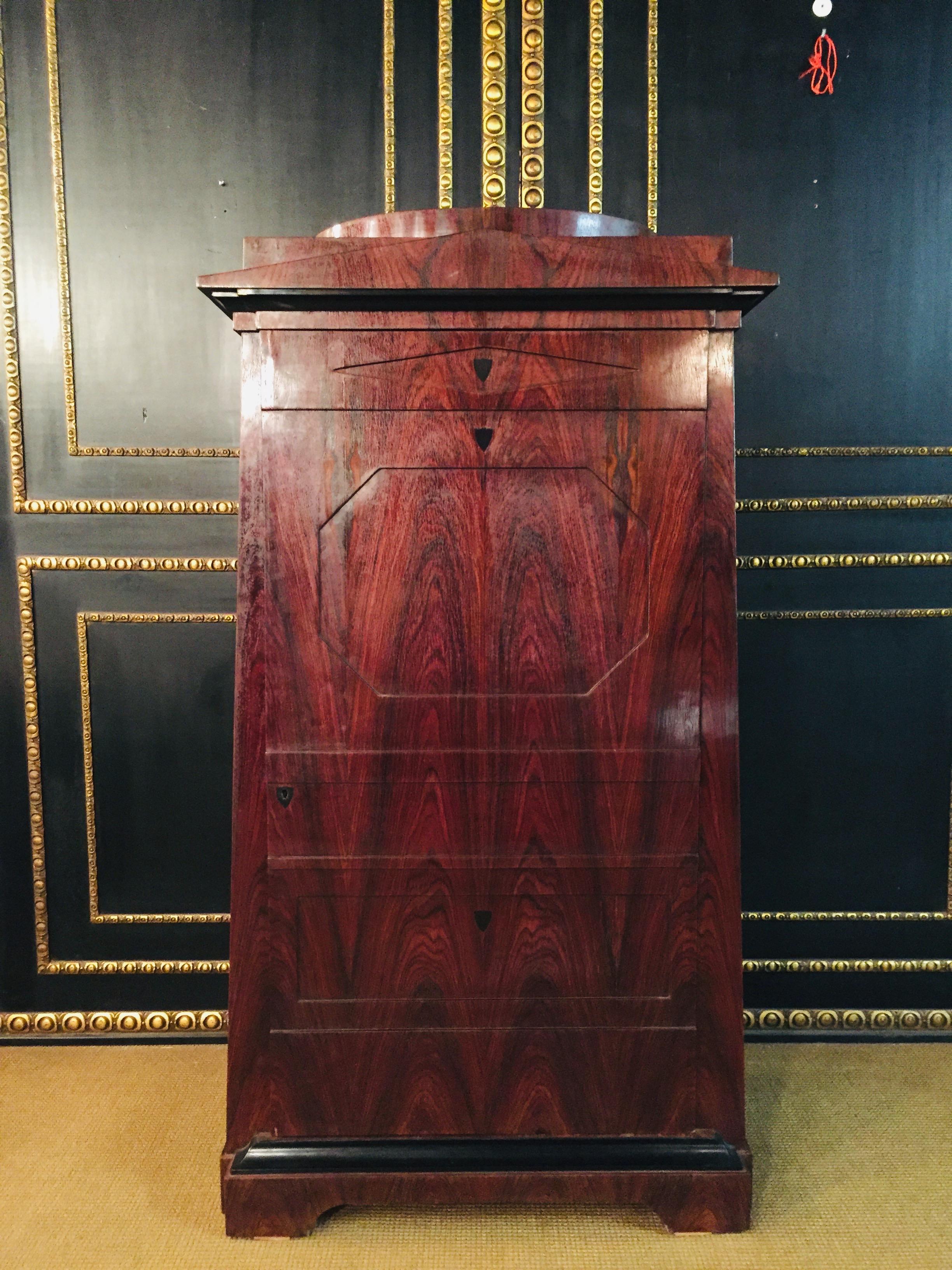 Pyramid Cabinet shelve in antique Biedermeier Style Mahogany veneer For Sale 2