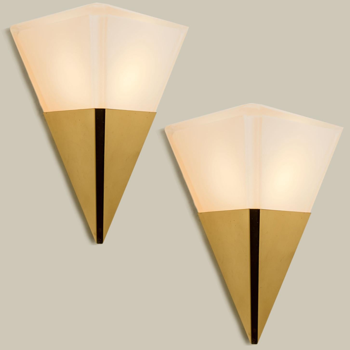 Pyramid Milk Glass and Brass Wall Lights by Glashütte Limburg, 1970s In Good Condition For Sale In Rijssen, NL