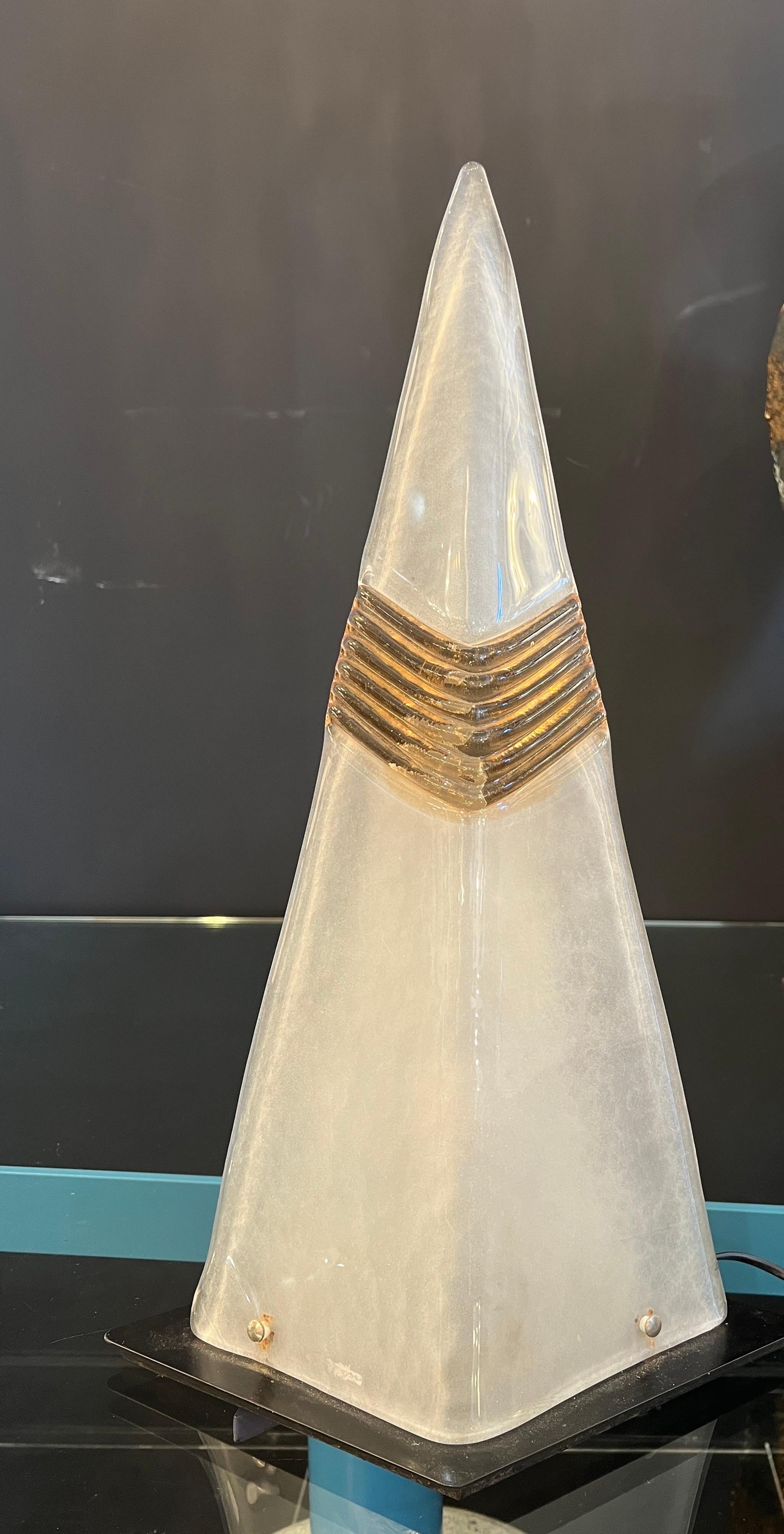 Pyramid Murano table lamp by AV Mazzega  1