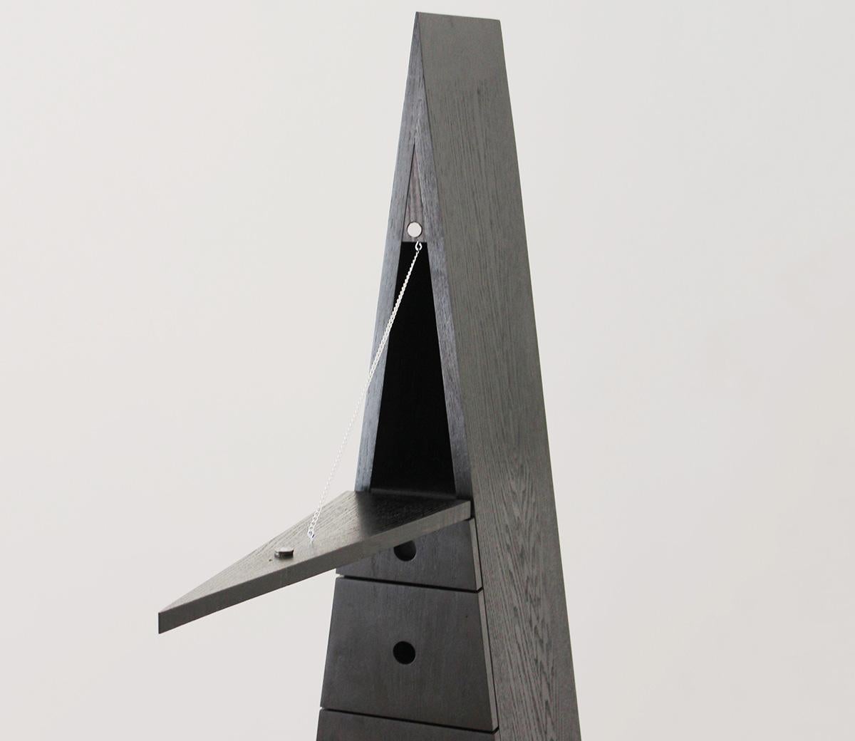 Americano Armadio a doghe Pyramid Oak con cassetti di Clay Brown in vendita