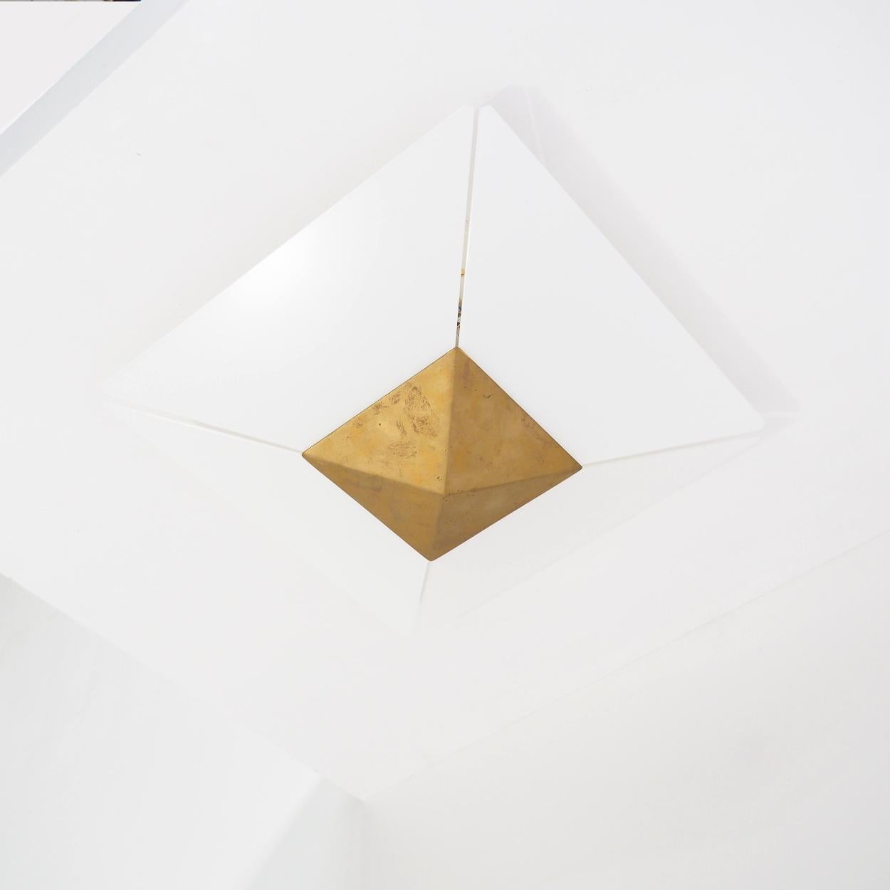 Einbaubeleuchtung in Pyramidenform von J.T.Kalmar (Österreichisch) im Angebot