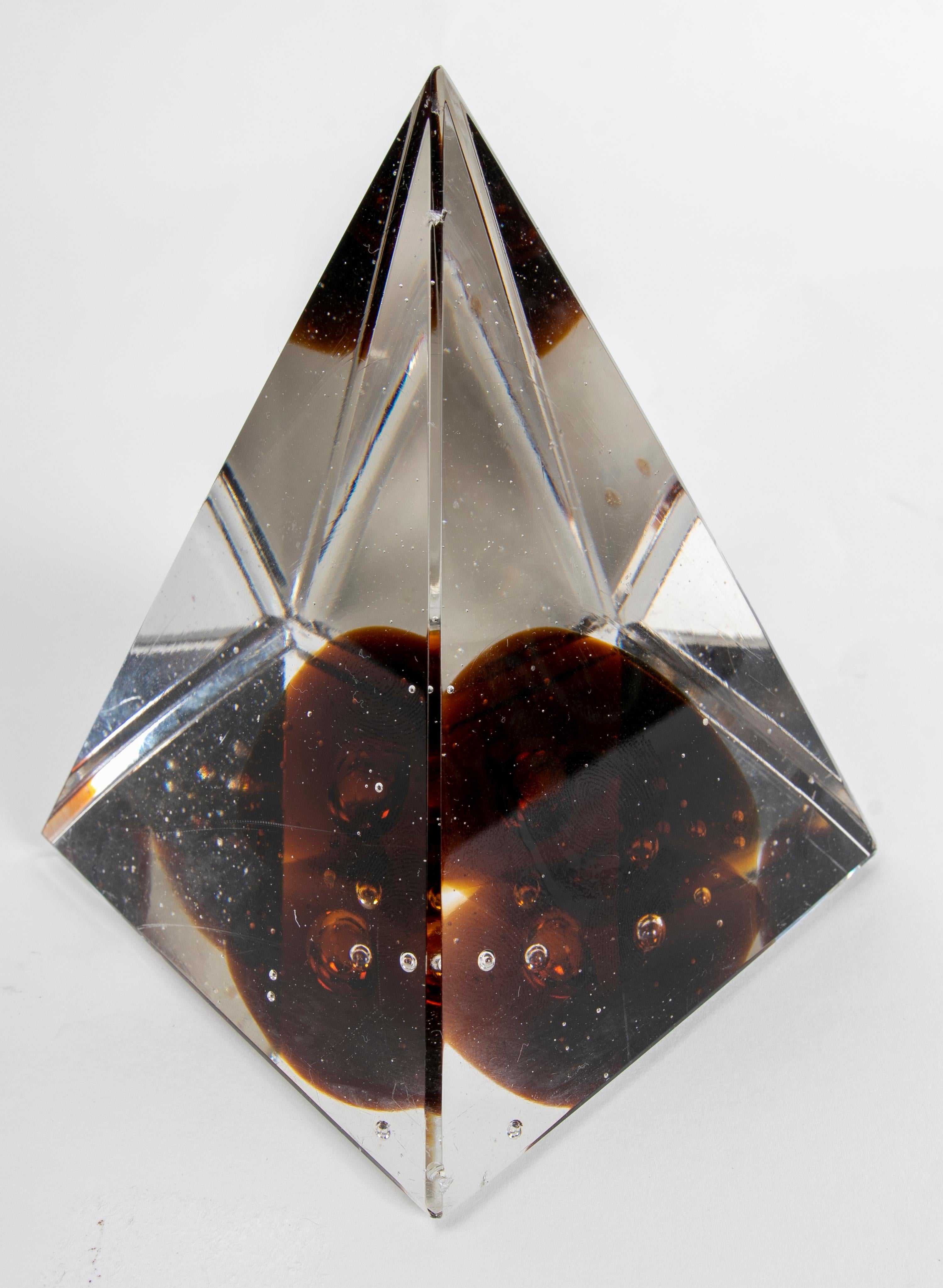 Pyramid-Shaped Glass Paperweight  For Sale 4