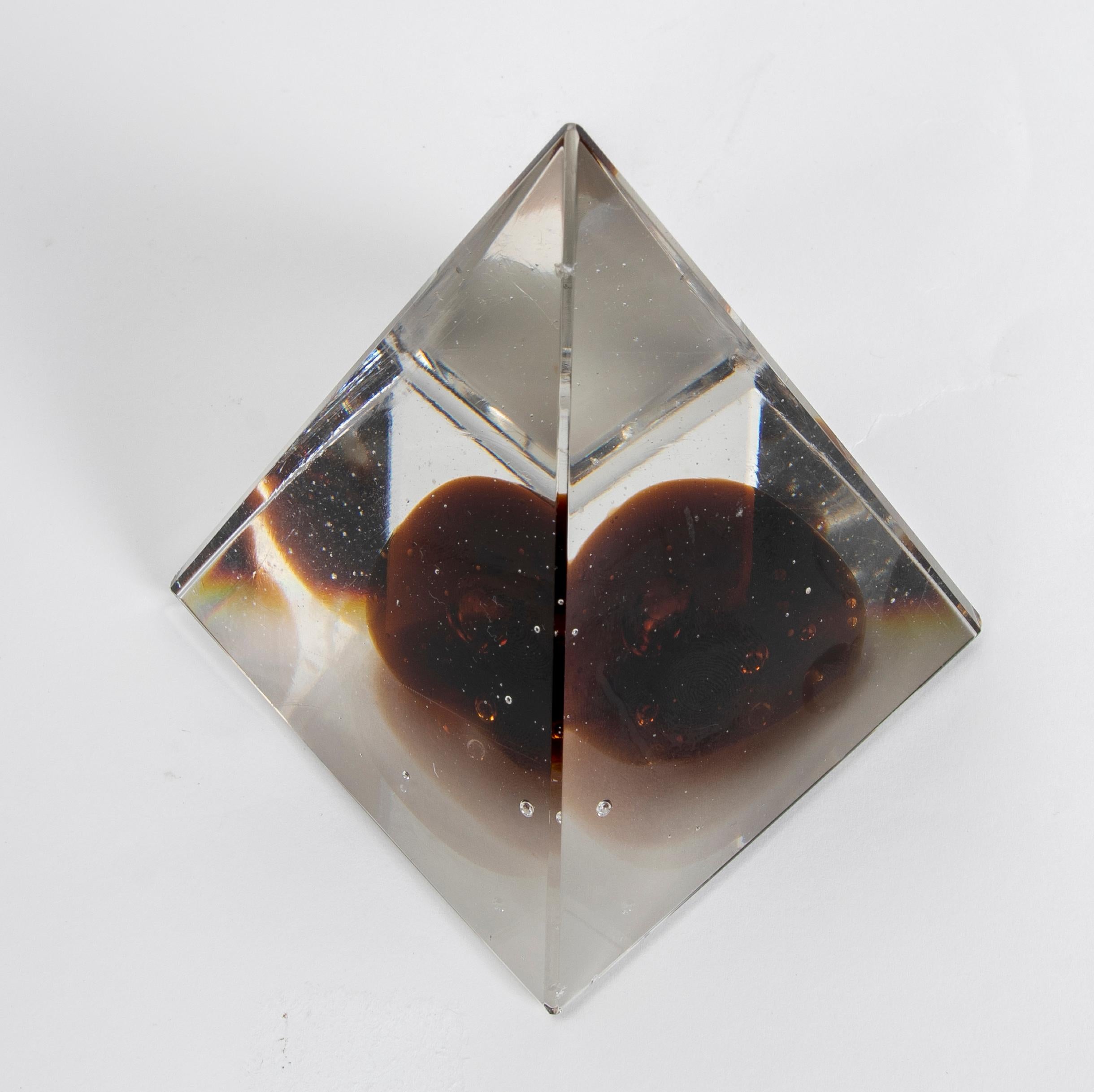 Pyramid-Shaped Glass Paperweight  For Sale 3