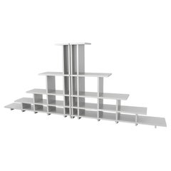 Pyramidenregal von Greg Palombo. Inspiriert von Shiro Kuramata