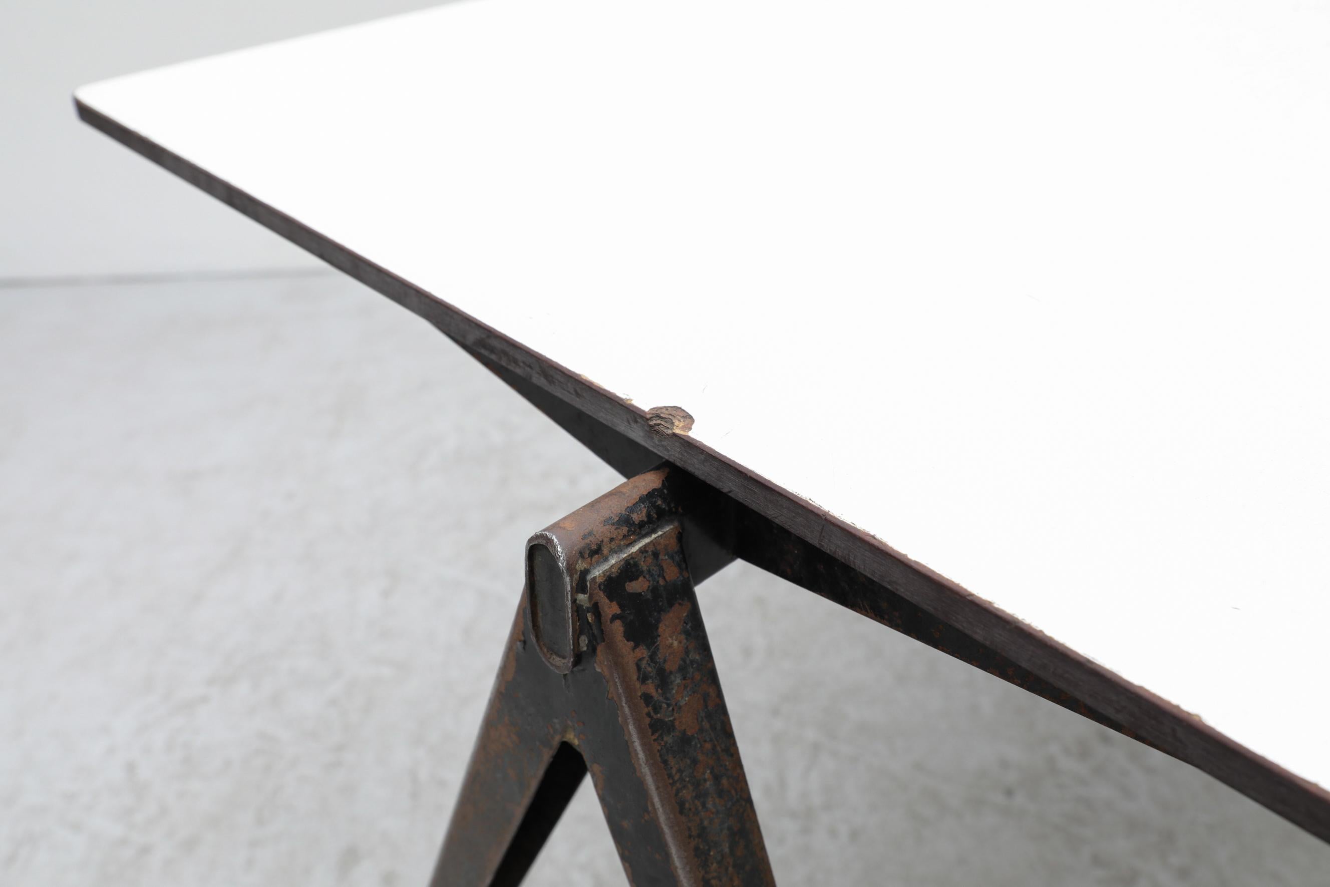Pyramid Table by Wim Rietveld for Ahrend de Cirkel 4
