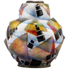 Vase pyramidal de Camille Fauré