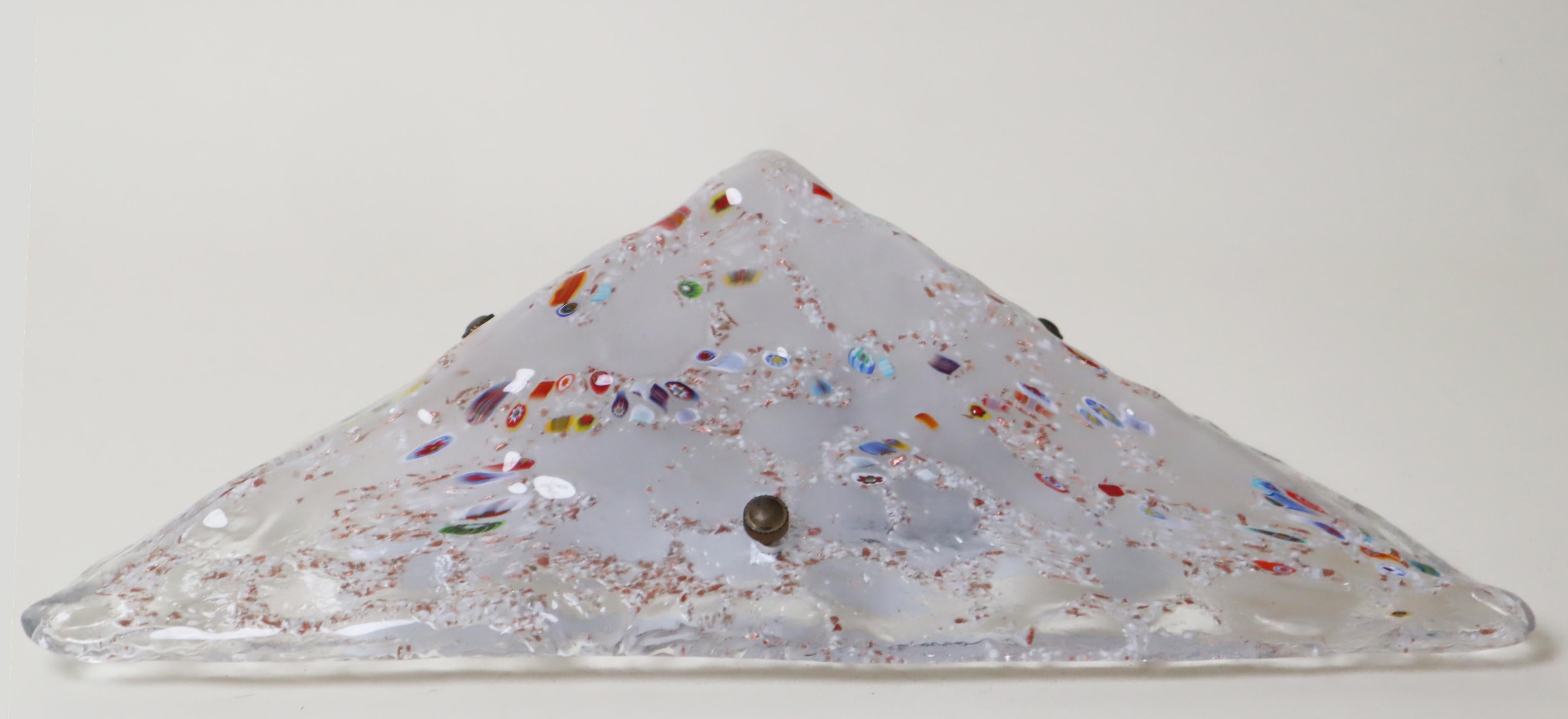 Pyramide Wand- oder Deckenleuchte aus Murano Glas (Moderne) im Angebot