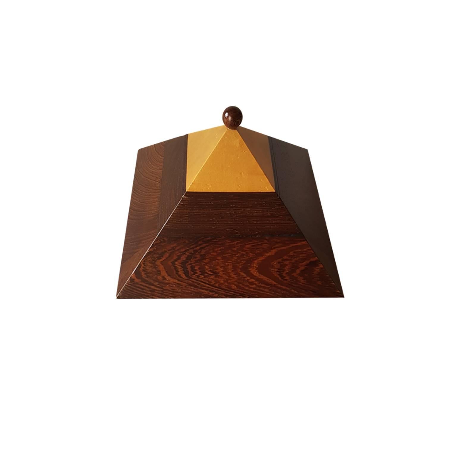 Scandinavian Natural Maple and Wengè Wood Pyramidal Box, Late 20th Century, 1980 1