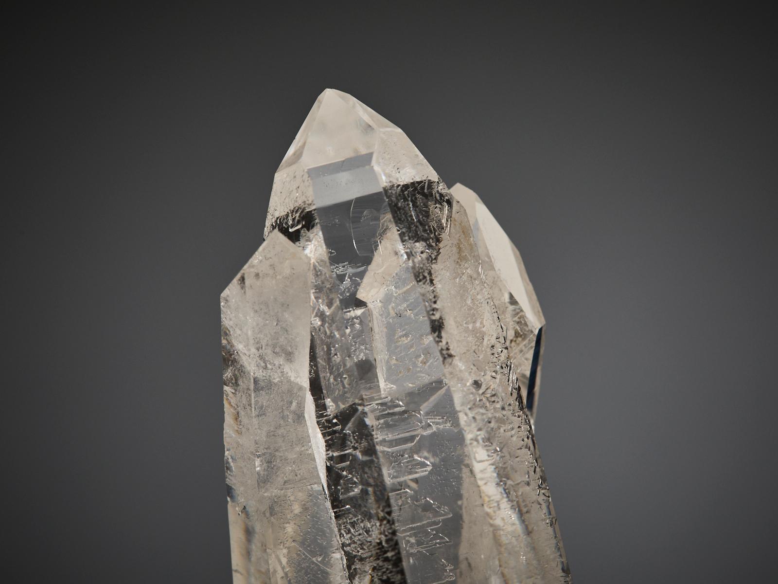 Pyramidal Quartz Cluster im Angebot 12