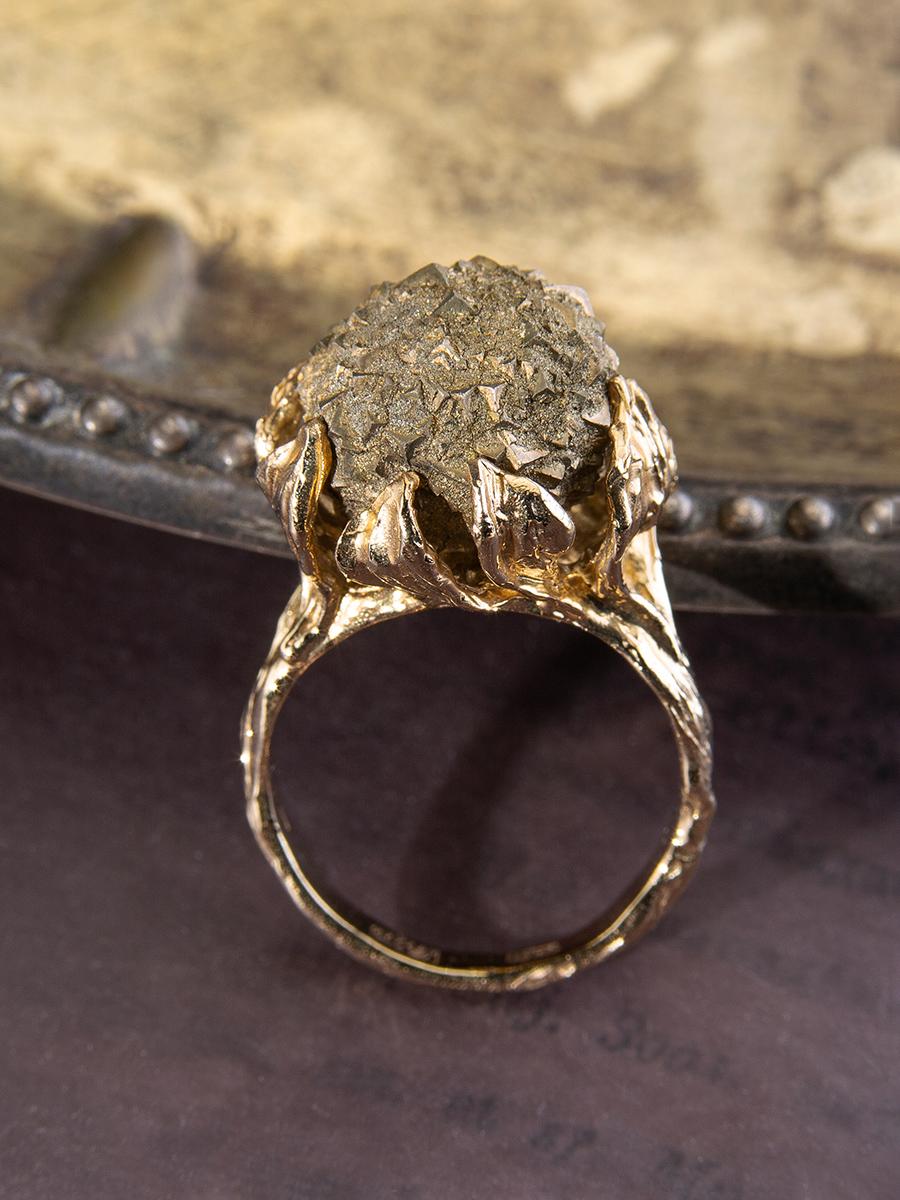 Pyrite Flower Gold Ring One of a kind Raw Stone Art Nouveau style Flower Petals For Sale 4