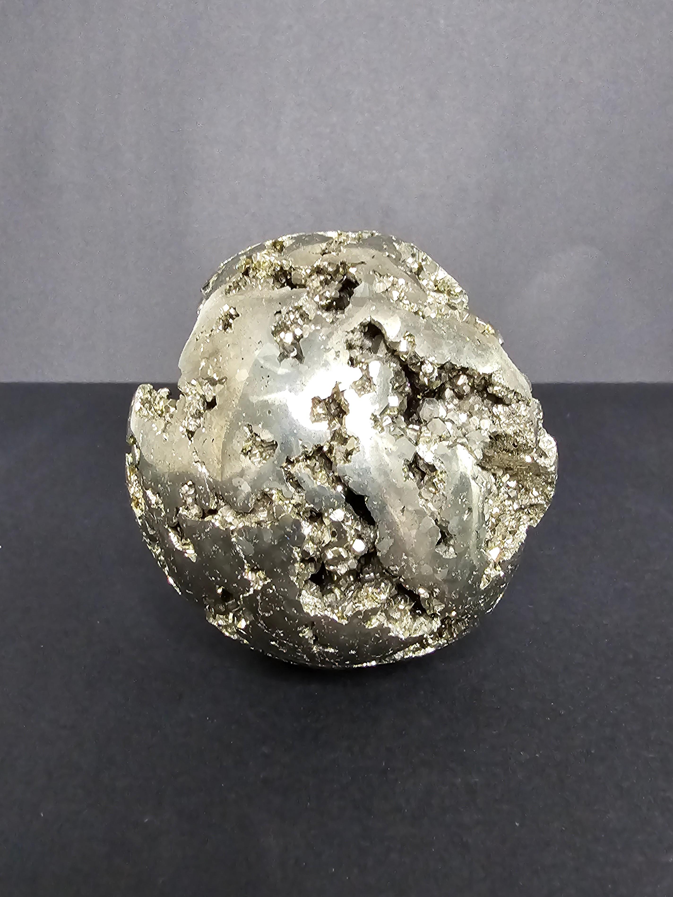 Pyrite Fool's Gold Sphere Peru Natural Specimen  In Good Condition In Forney, TX