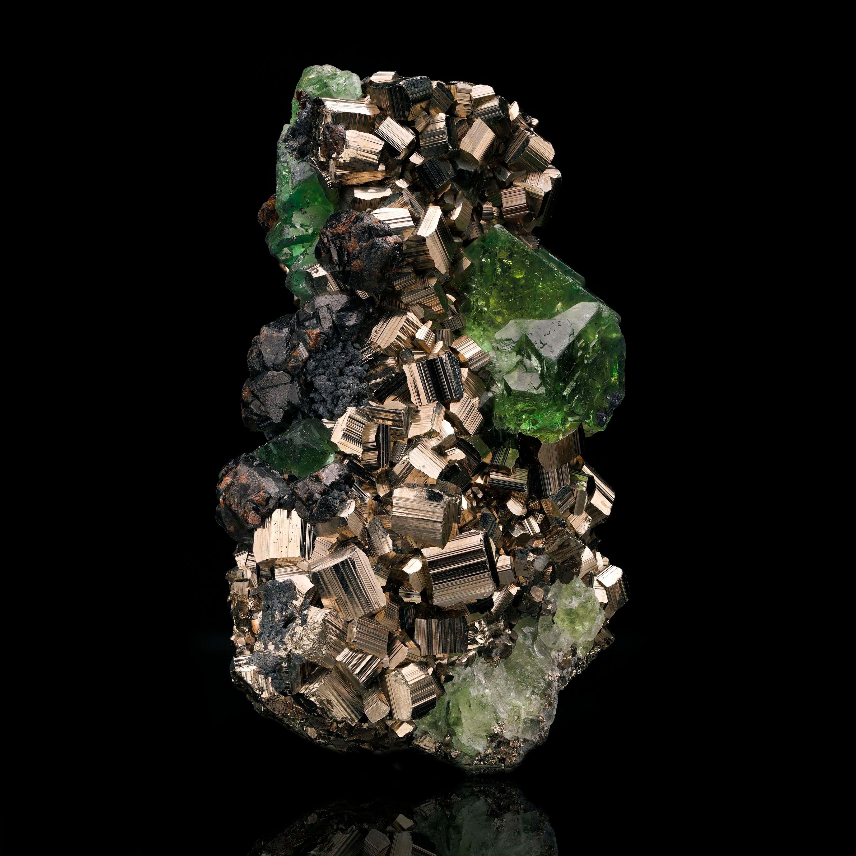 Peruviano Pirite con fluorite verde - 296g in vendita