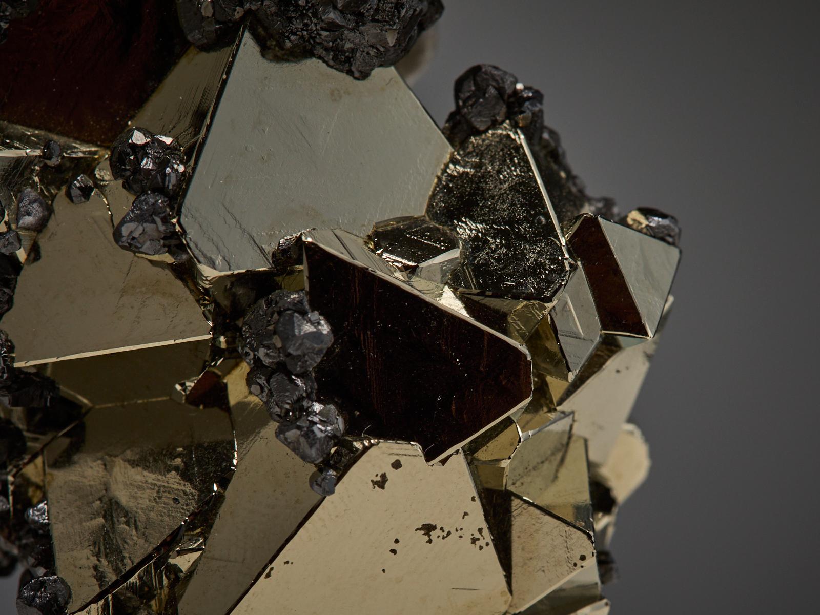 Pyrite with Hematite im Angebot 6
