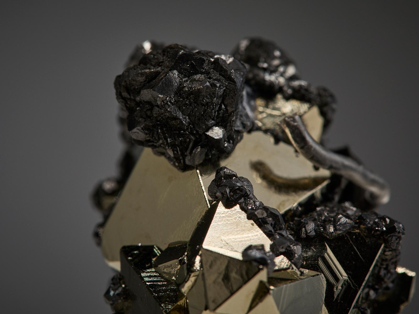 Pyrite with Hematite im Angebot 7