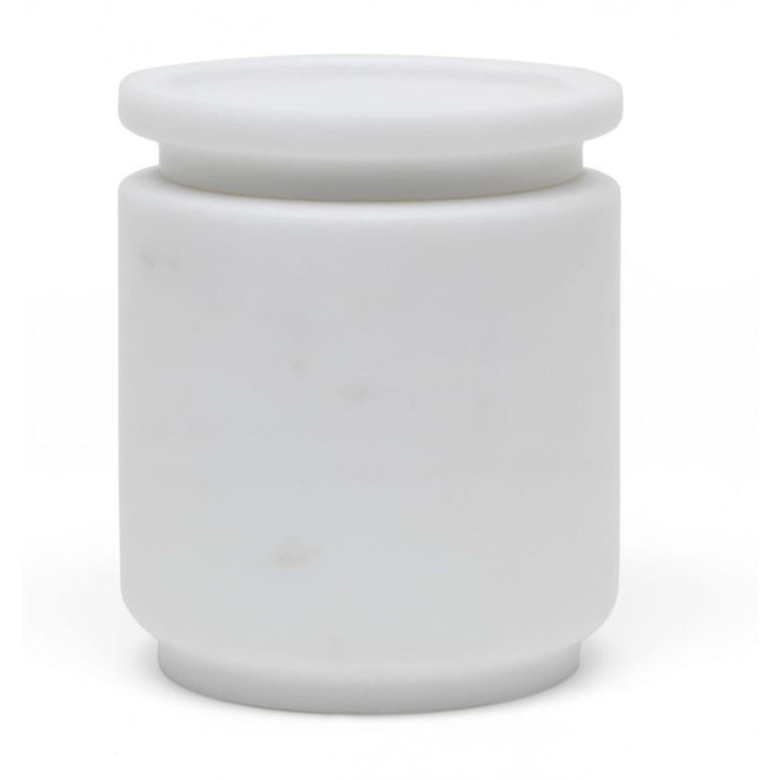 Pyxis, Medium Pot, White by Ivan Colominas In New Condition For Sale In Geneve, CH