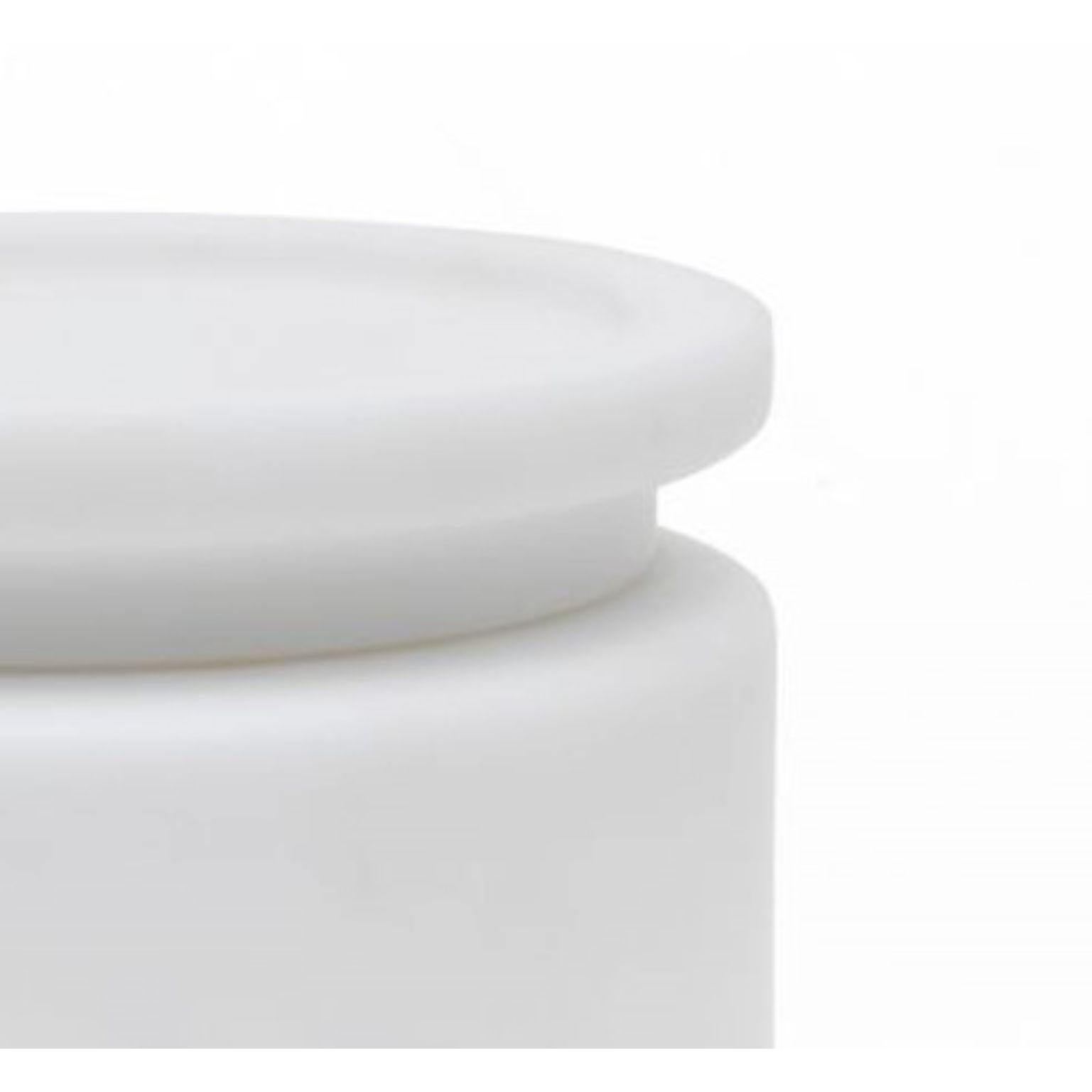 Pyxis, Small Pot, White by Ivan Colominas In New Condition For Sale In Geneve, CH