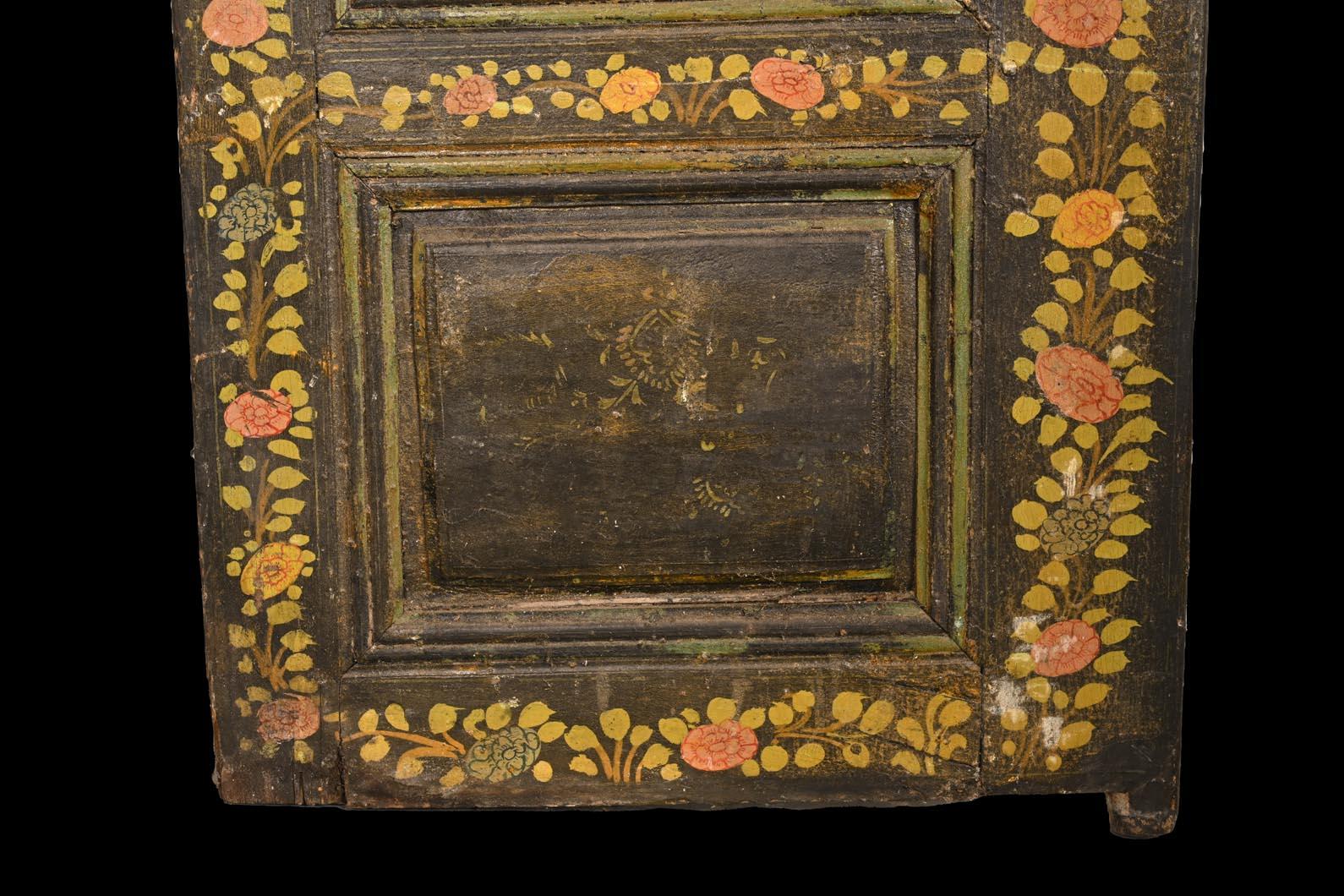 Qajar Art, Türenset mit wichtigen Szenen des persischen Lebens verziert (Persisch) im Angebot