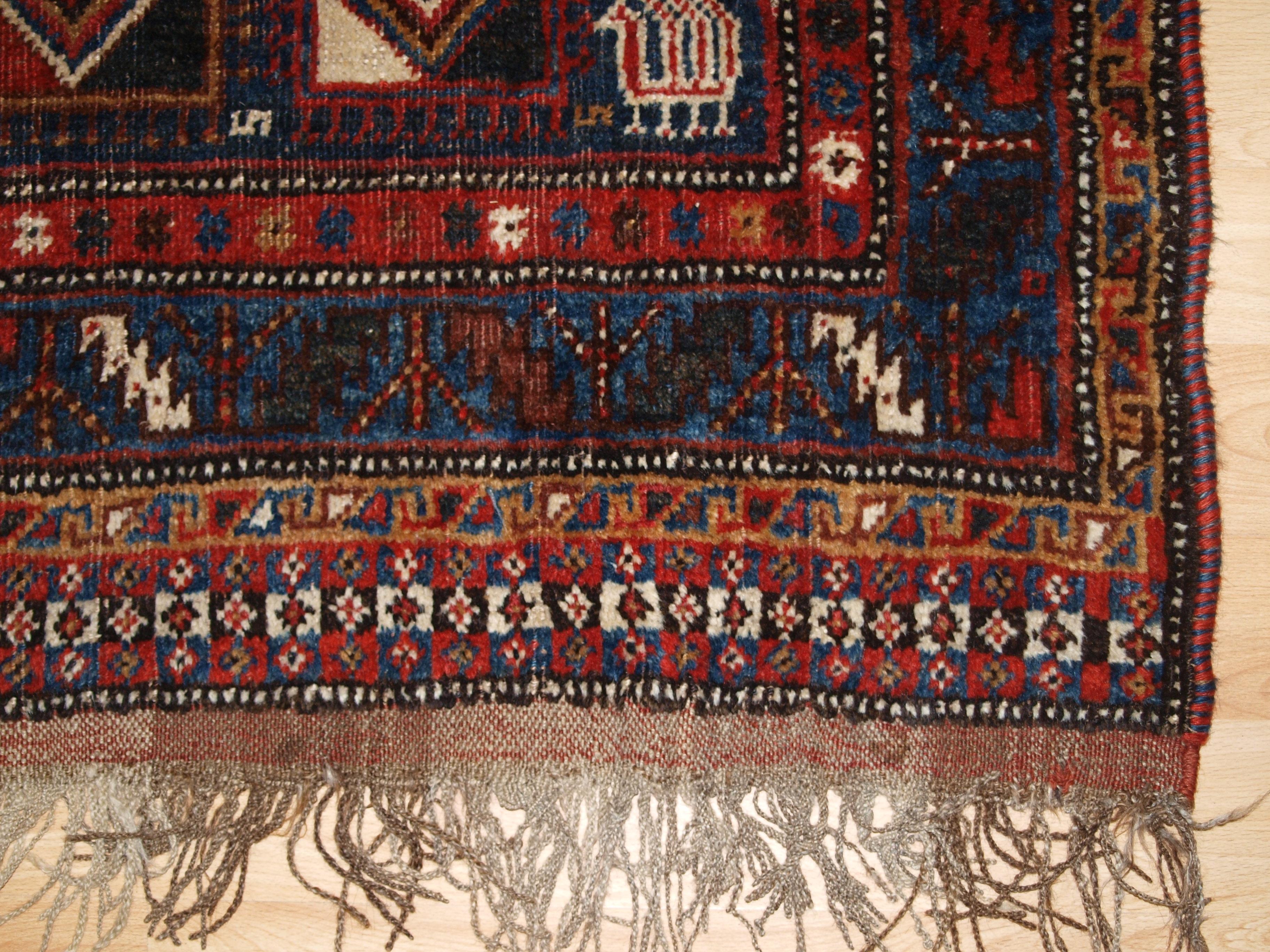 Qashqai Langer Teppich, mit sehr ungewöhnlichem Kastenmuster, typischerweise auf Kilims zu finden im Angebot 2