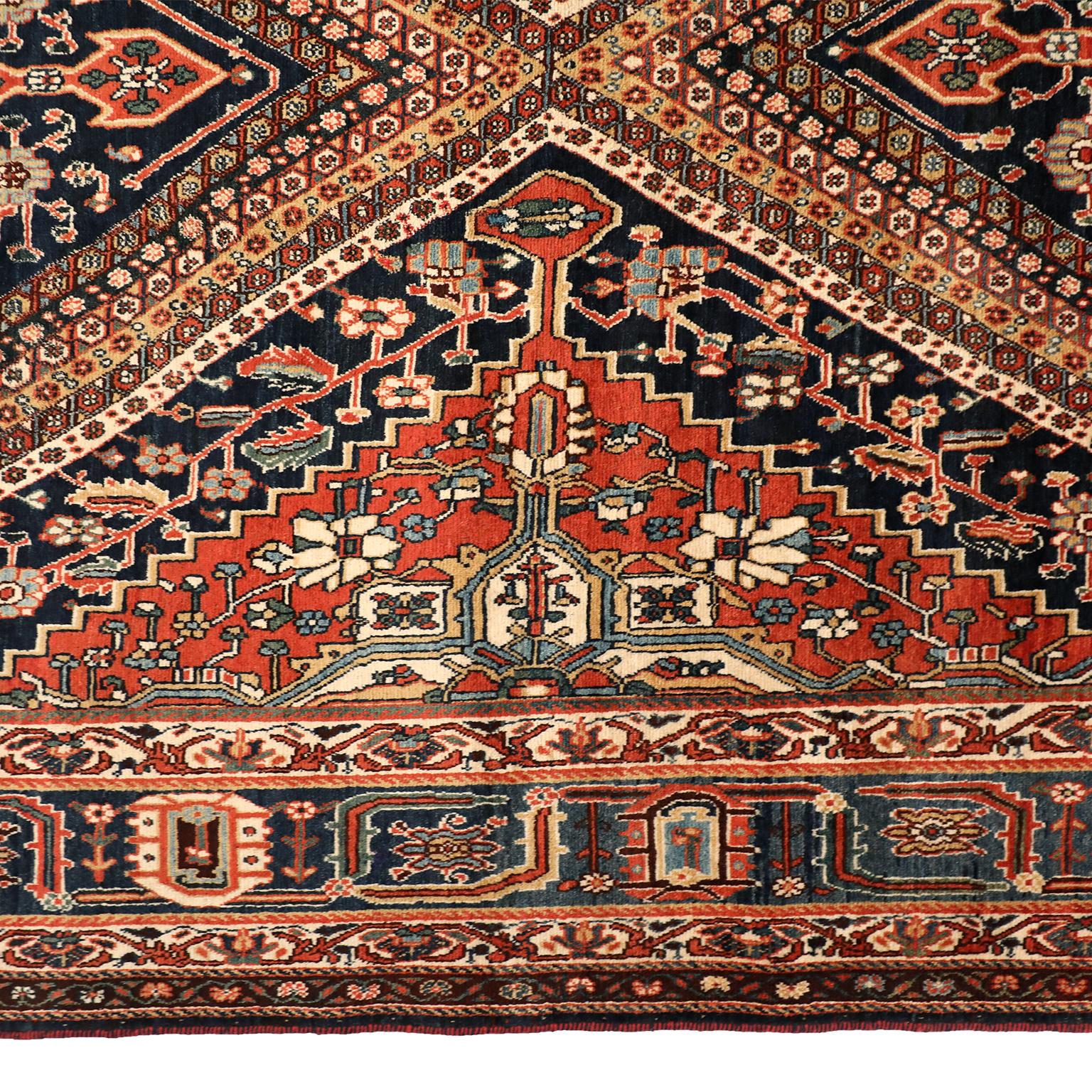 Antique 1920s Qashqai Persian Rug, Wool, 11' x 17' For Sale 1