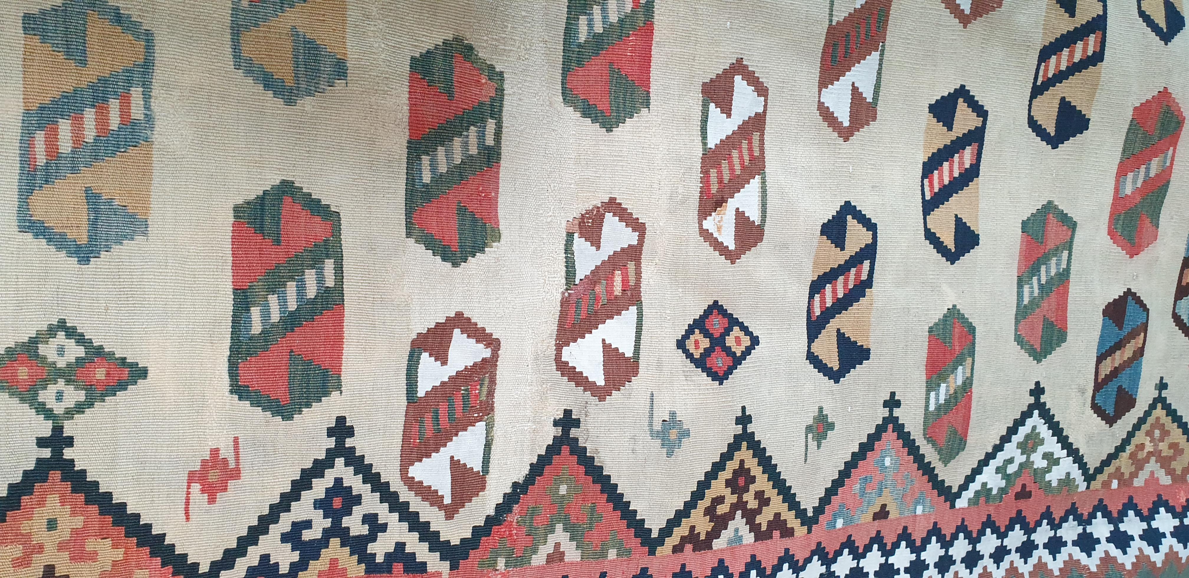 Tribal Qashquai Killim en vente